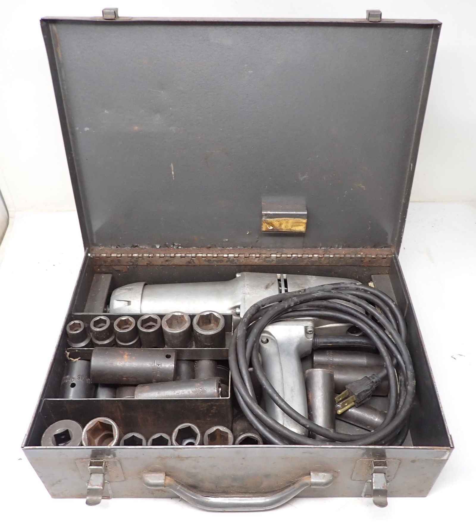 1/2" Drive Electric Impact Wrench w/ Craftsman Sockets (1 of 4)