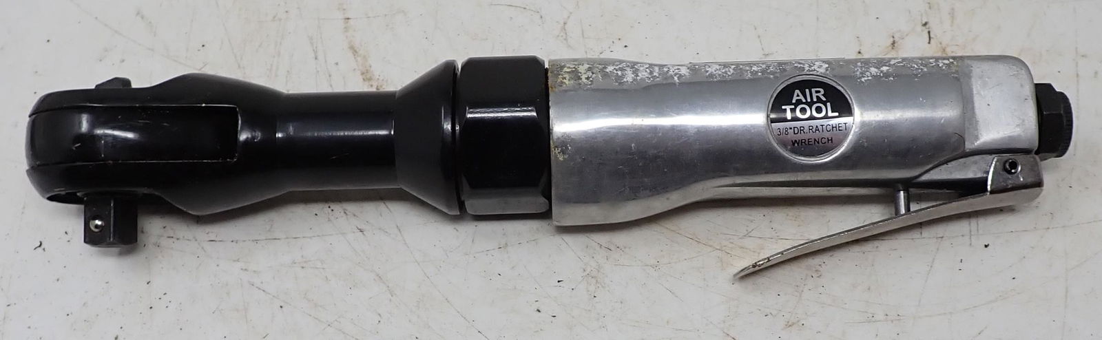 Air Tool 3/8" Drive Rachet Wrench (1 of 2)