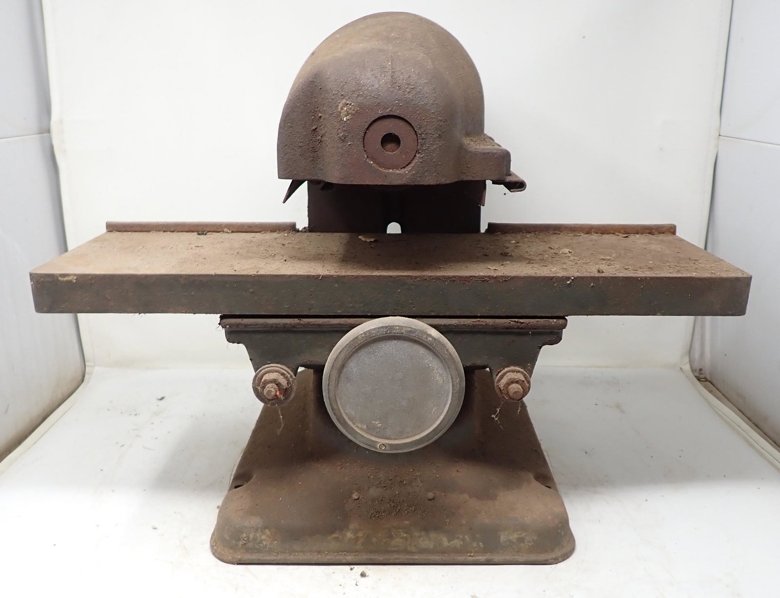 Vintage Planer: Table is approx 6" x 20". NO SHIPPING