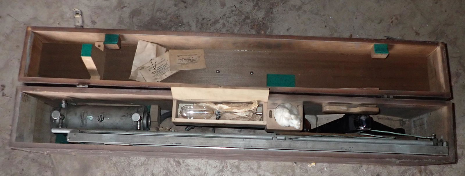 Arthur Thomas Edwards Gas Density Instrument (1 of 14)