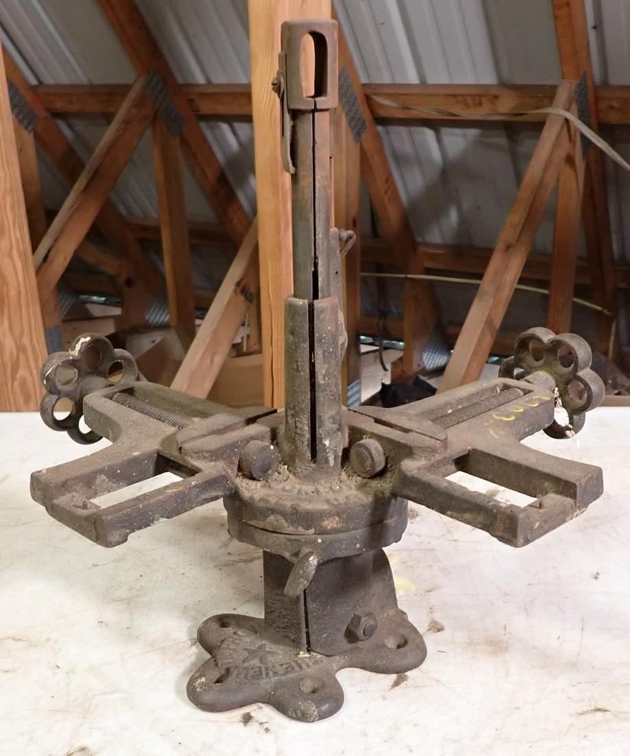 Antique Cast Iron Picture Frame Miter Saw (1 of 5)