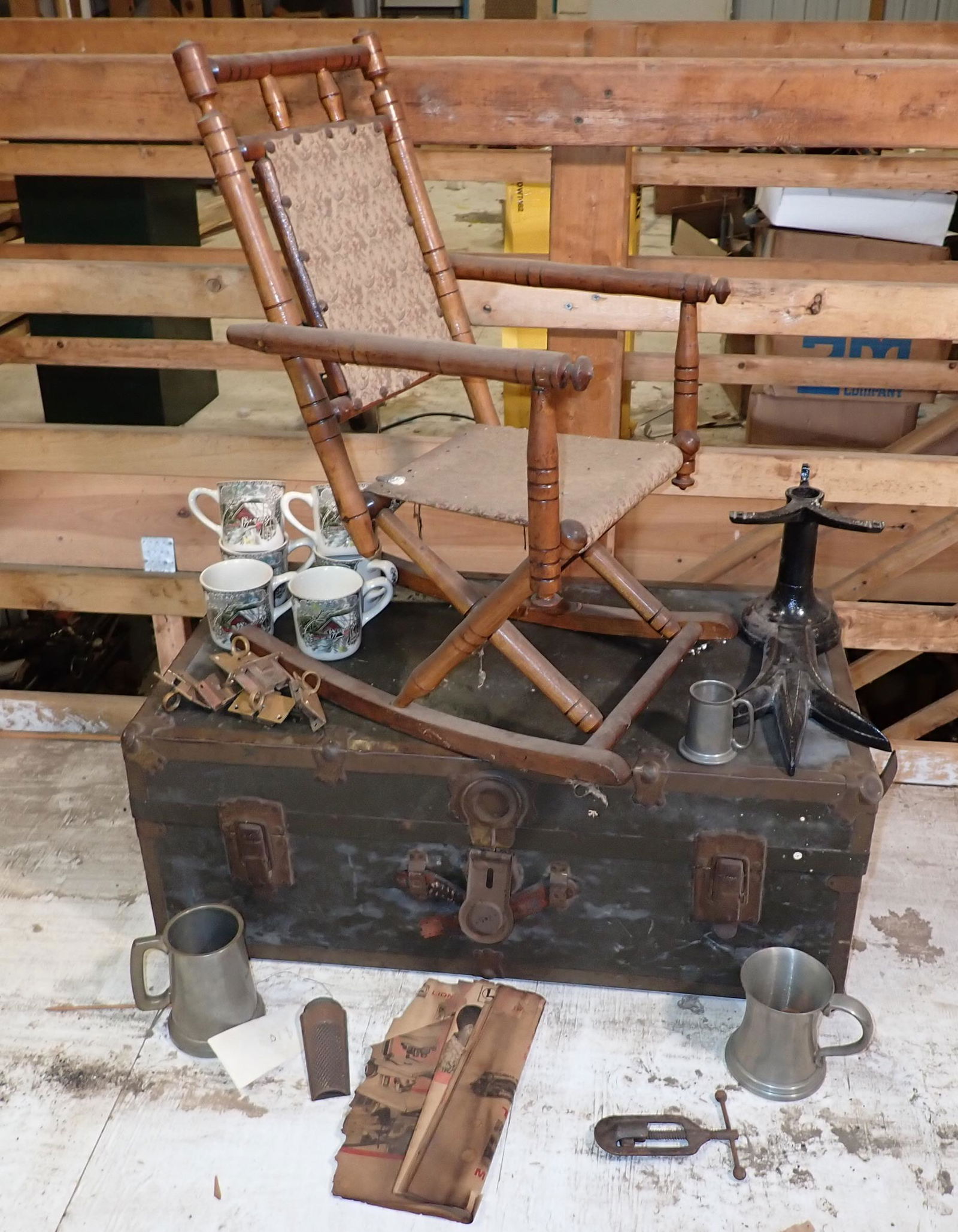 Trunk Childs Rocker Scale Base Pewter Steins (1 of 9)
