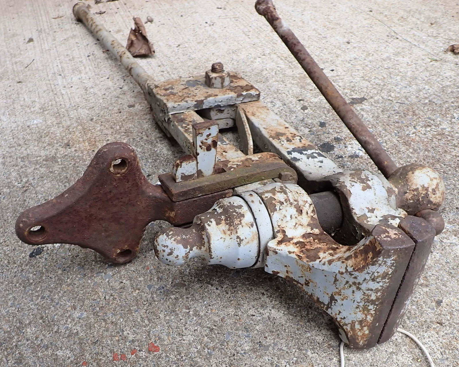 Blacksmith Post Vise - 3