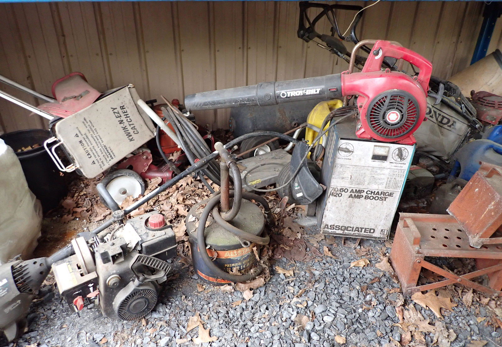 Push Mowers Leaf Blower Car Ramps & Misc (1 of 7)