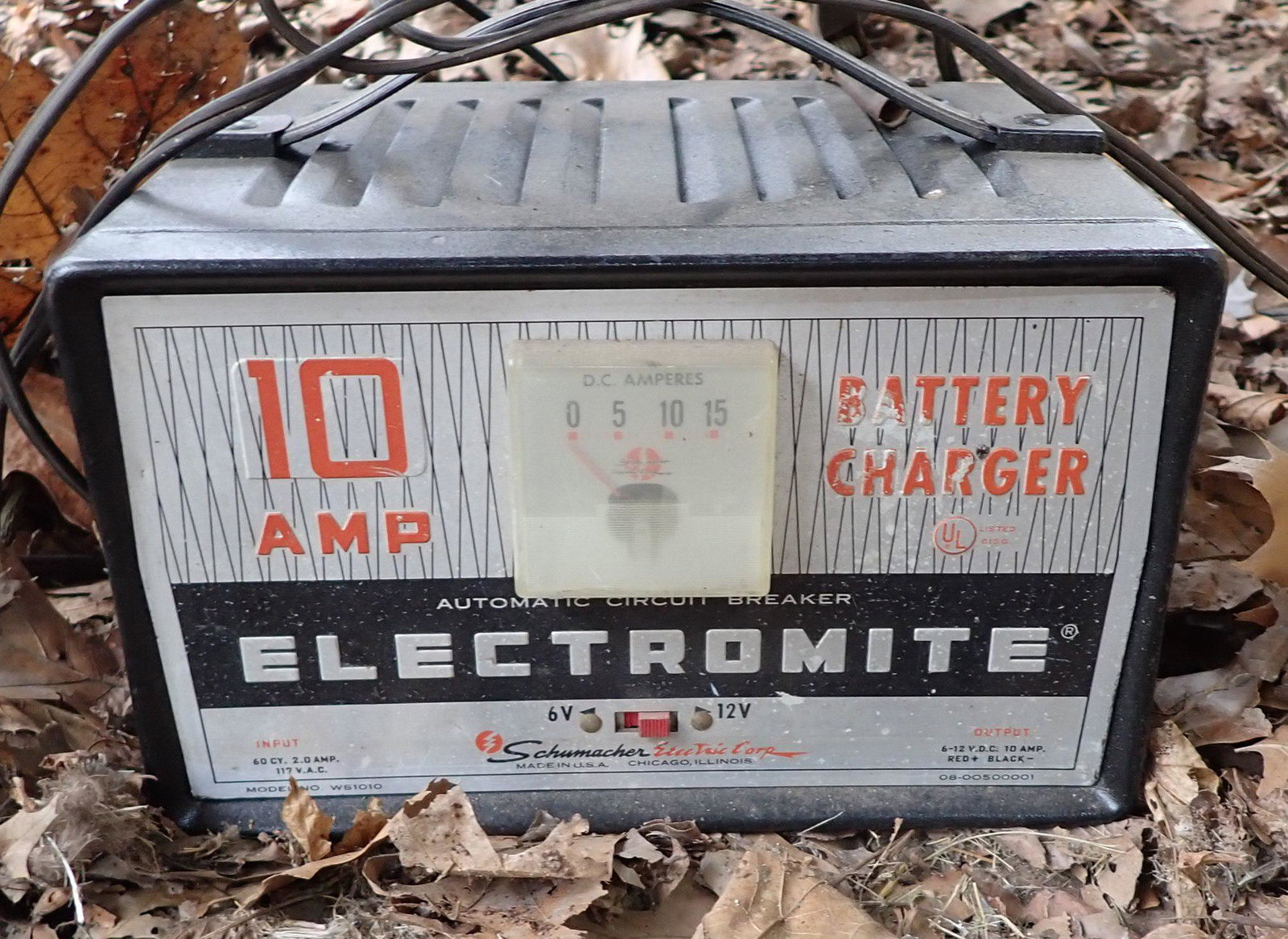 Electromite Battery Charger: 10 amp.