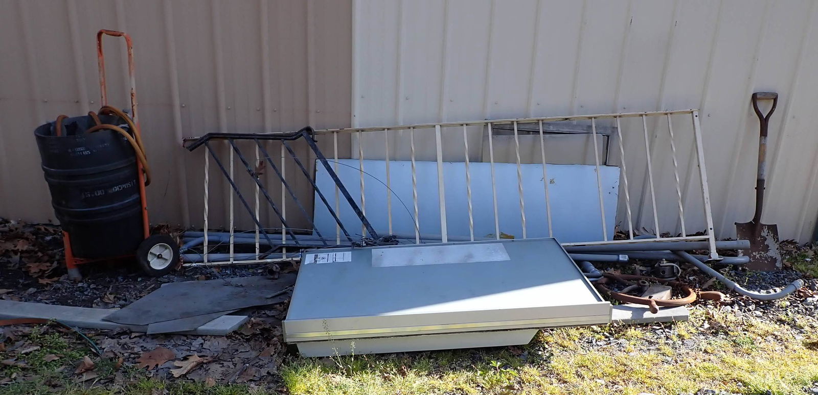 Misc Scrap Iron & Conduit (1 of 4)