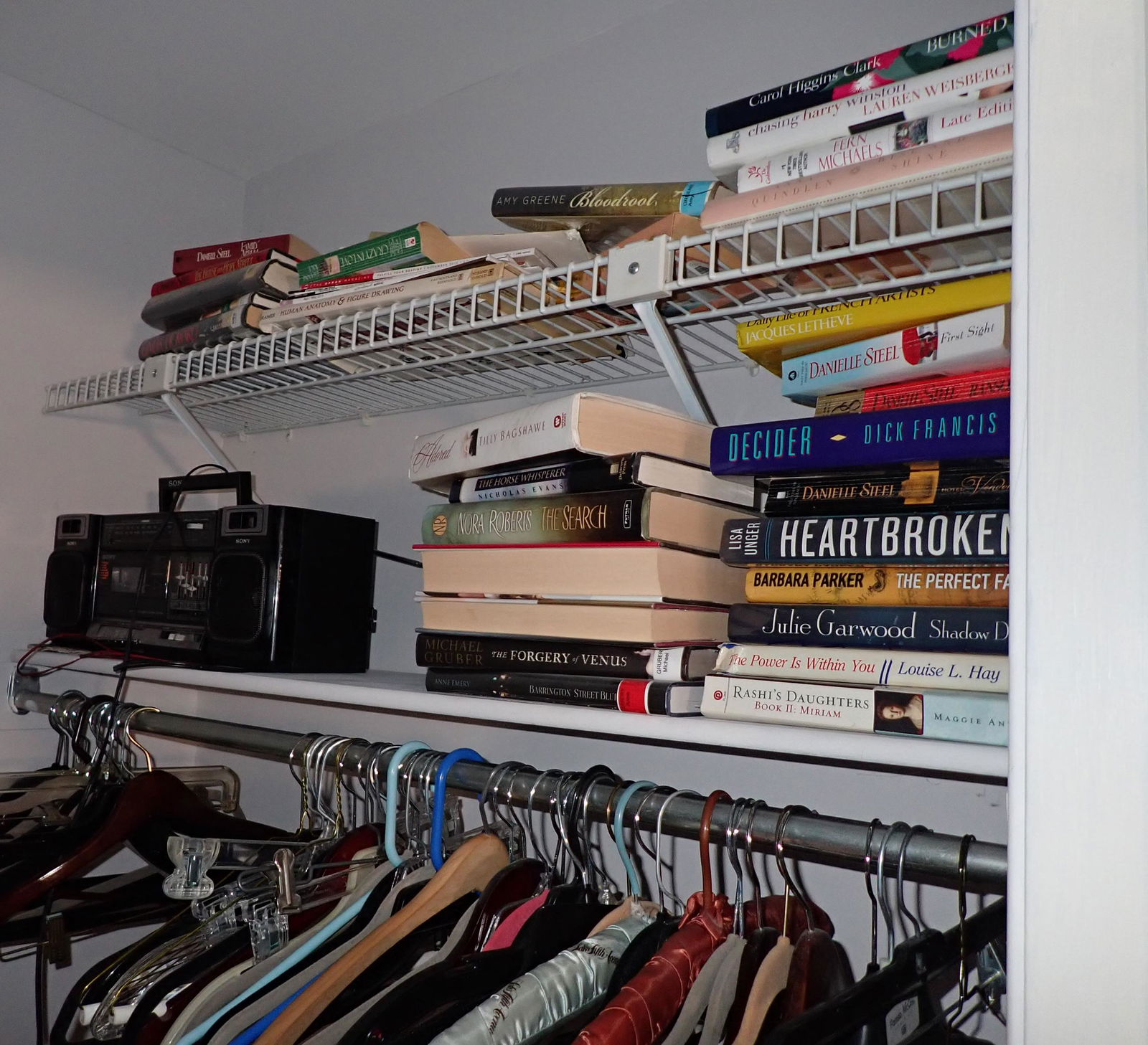 Books Sony Radio & Misc (1 of 9)