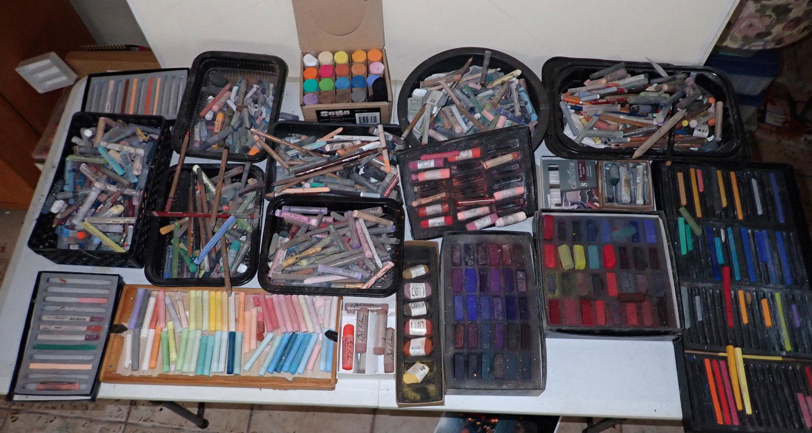 Large Lot of Pastels and Rolling Cart: Cart is approx 13" x 15 1/2" x 29 1/2" tall. NO SHIPPING !
