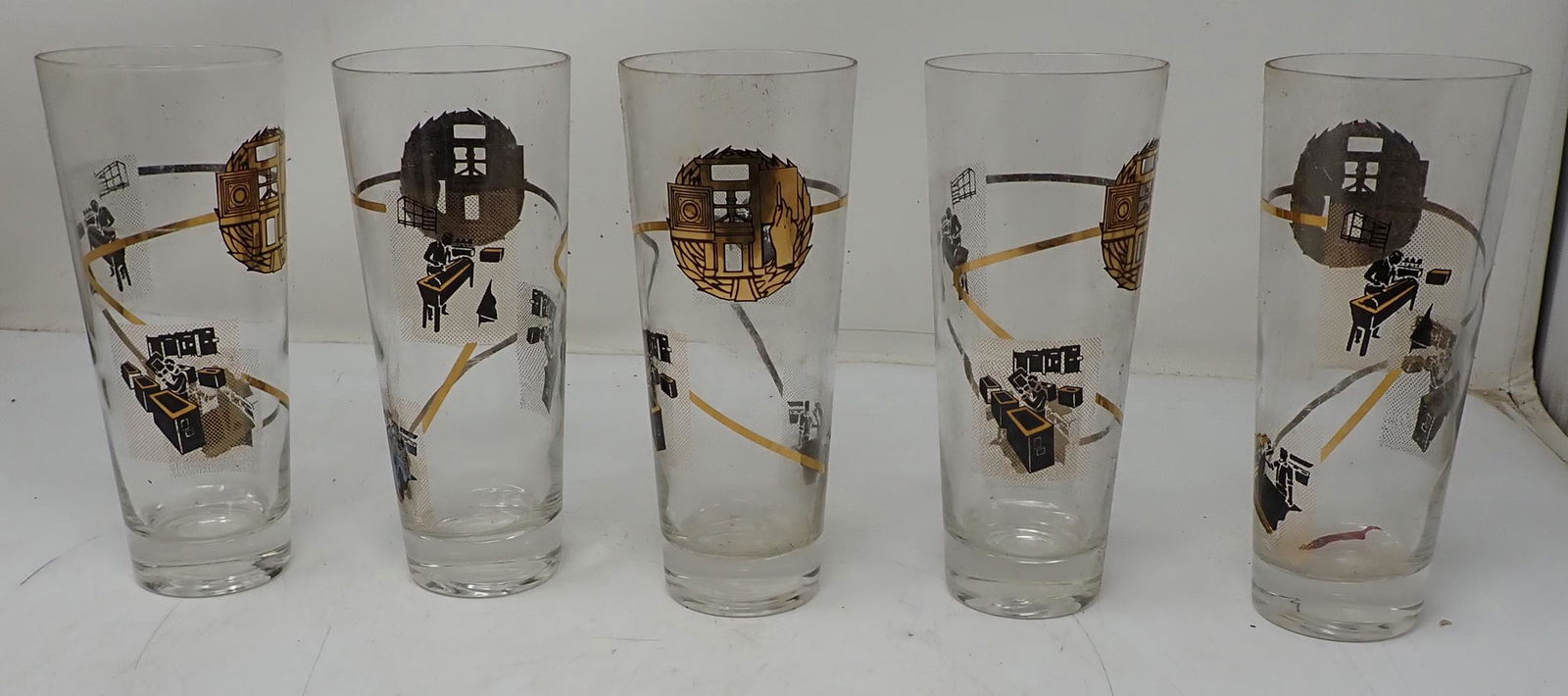 Set of 5 Drinking Glasses (1 of 3)