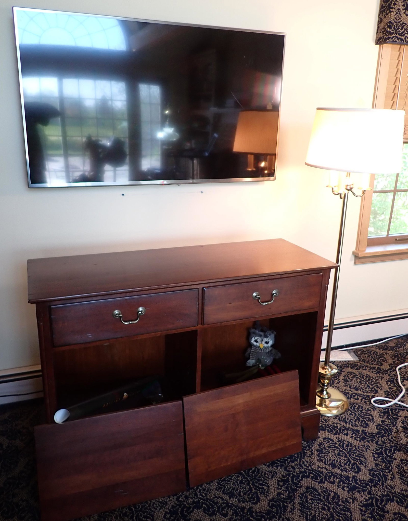 LG TV Floor Lamp and Stand (1 of 4)