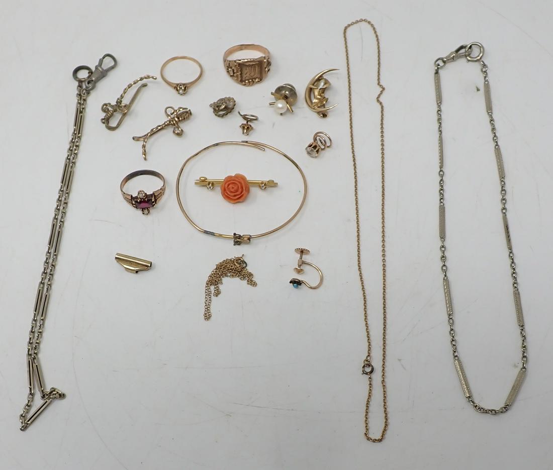 Misc Lot of Jewelry Gold ? (1 of 9)