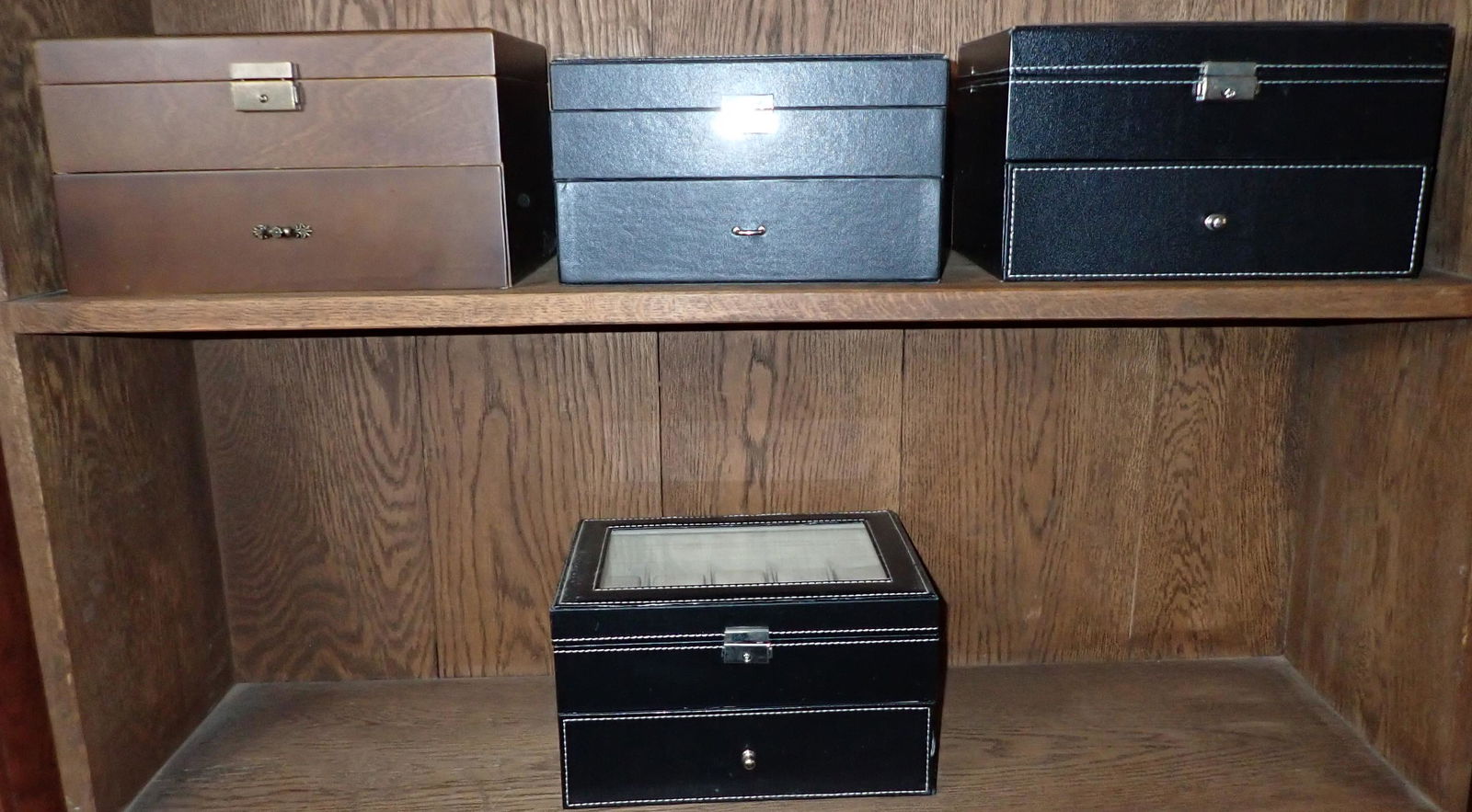 4 Wristwatch Cases (1 of 5)