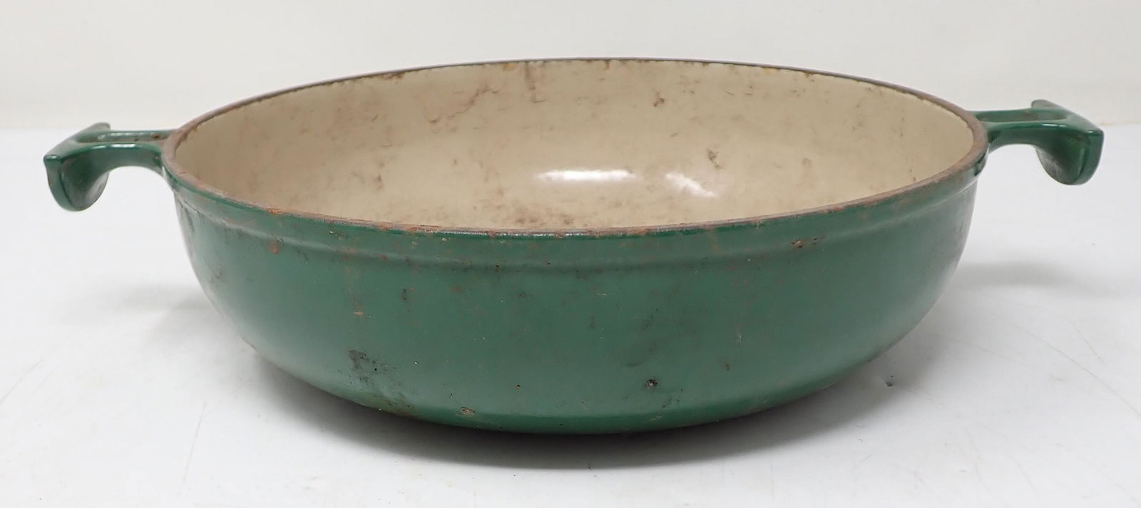 Cast Iron Enameled Le Creuset Pan #23 (1 of 3)