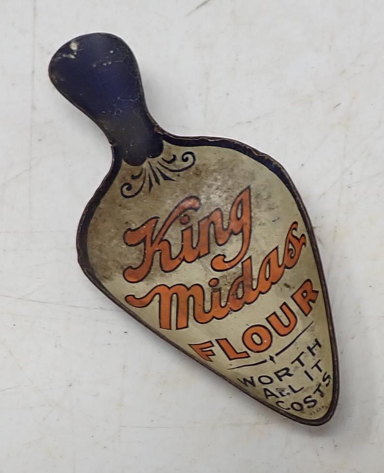 King Midas Flour Scoop (1 of 2)