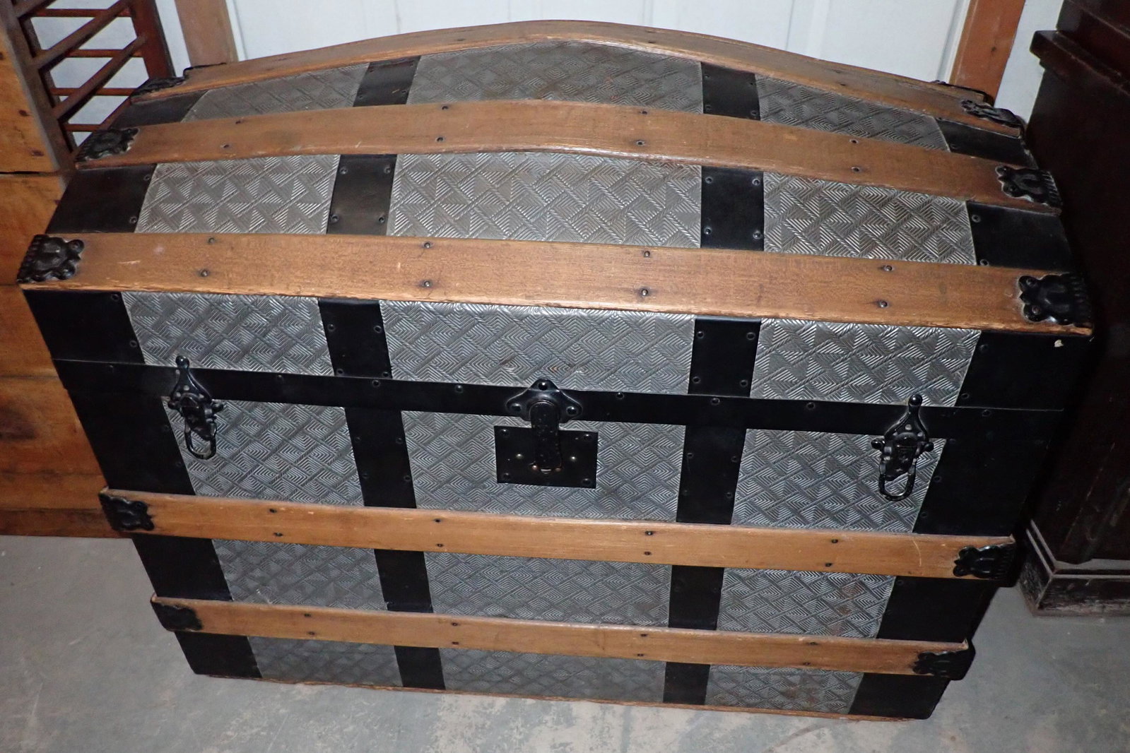 Dome Top Trunk: Apprx 20" x 34" x 25 1/2" tall. NO SHIPPING