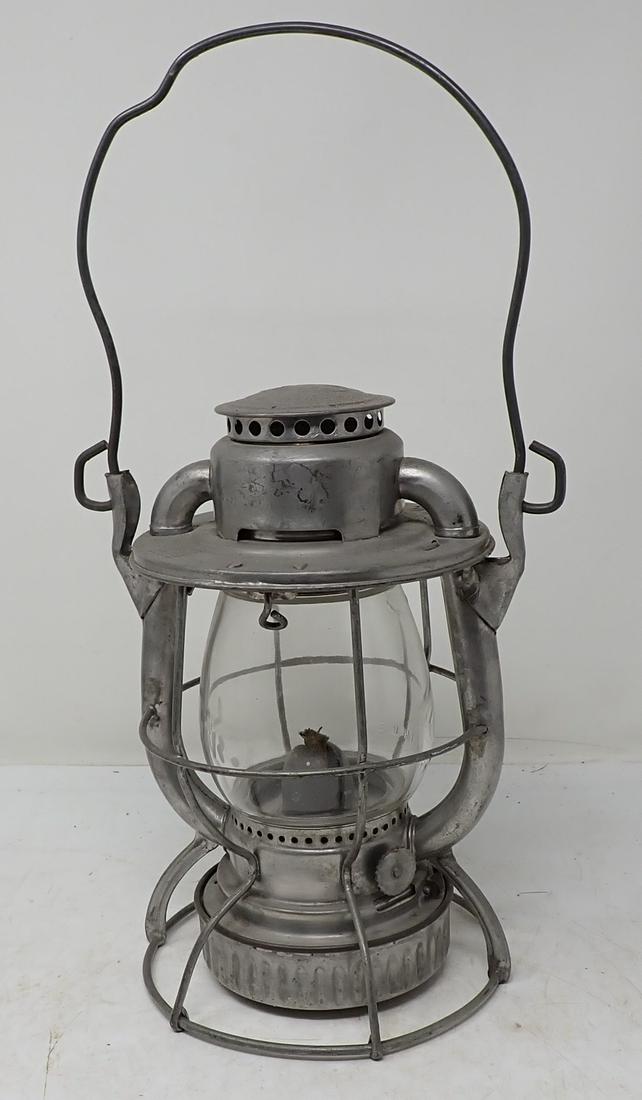 Dietz Lehigh Valley Railroad Lantern (1 of 8)