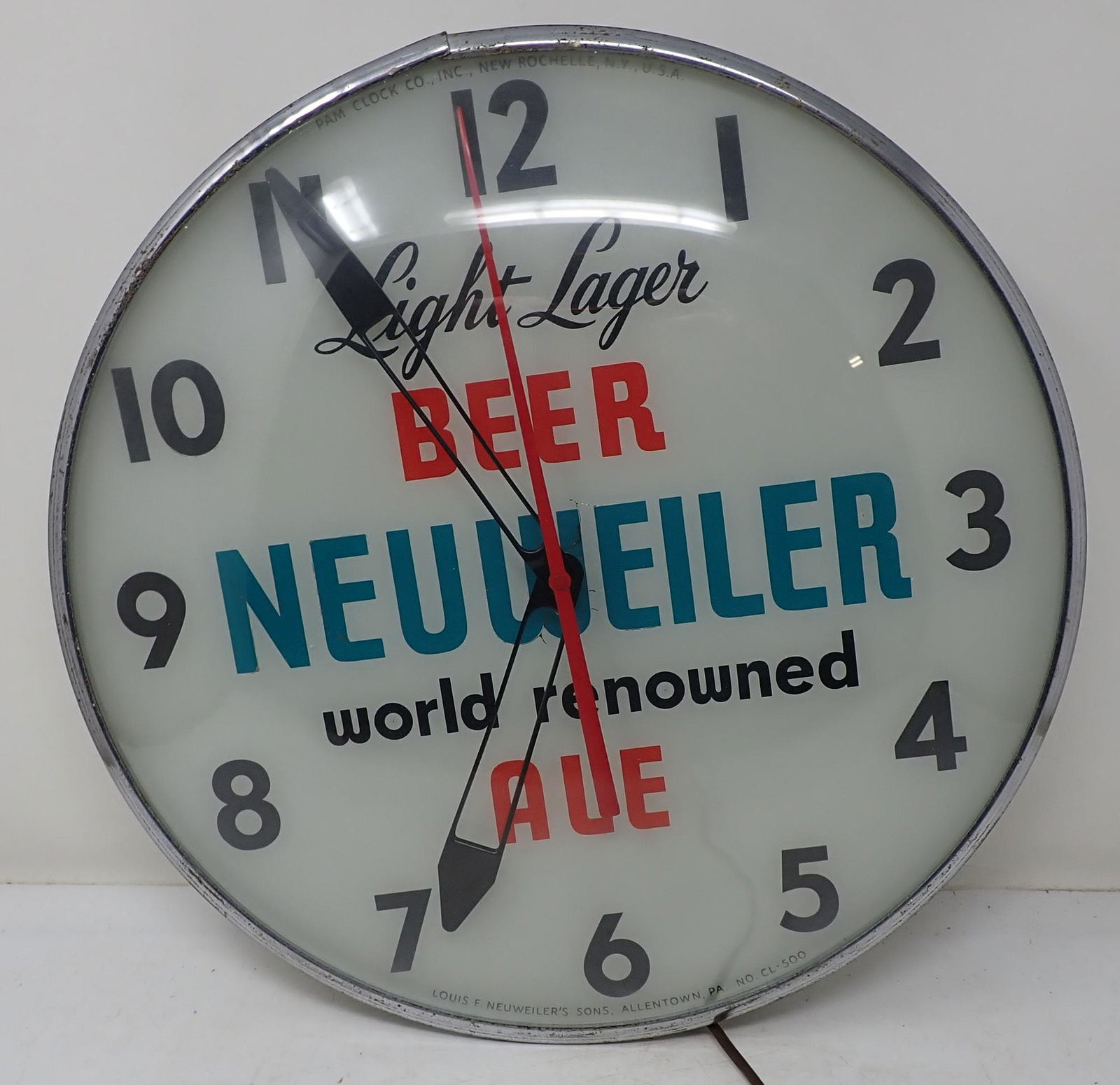 Neuweiller Beer Pam Clock (1 of 6)