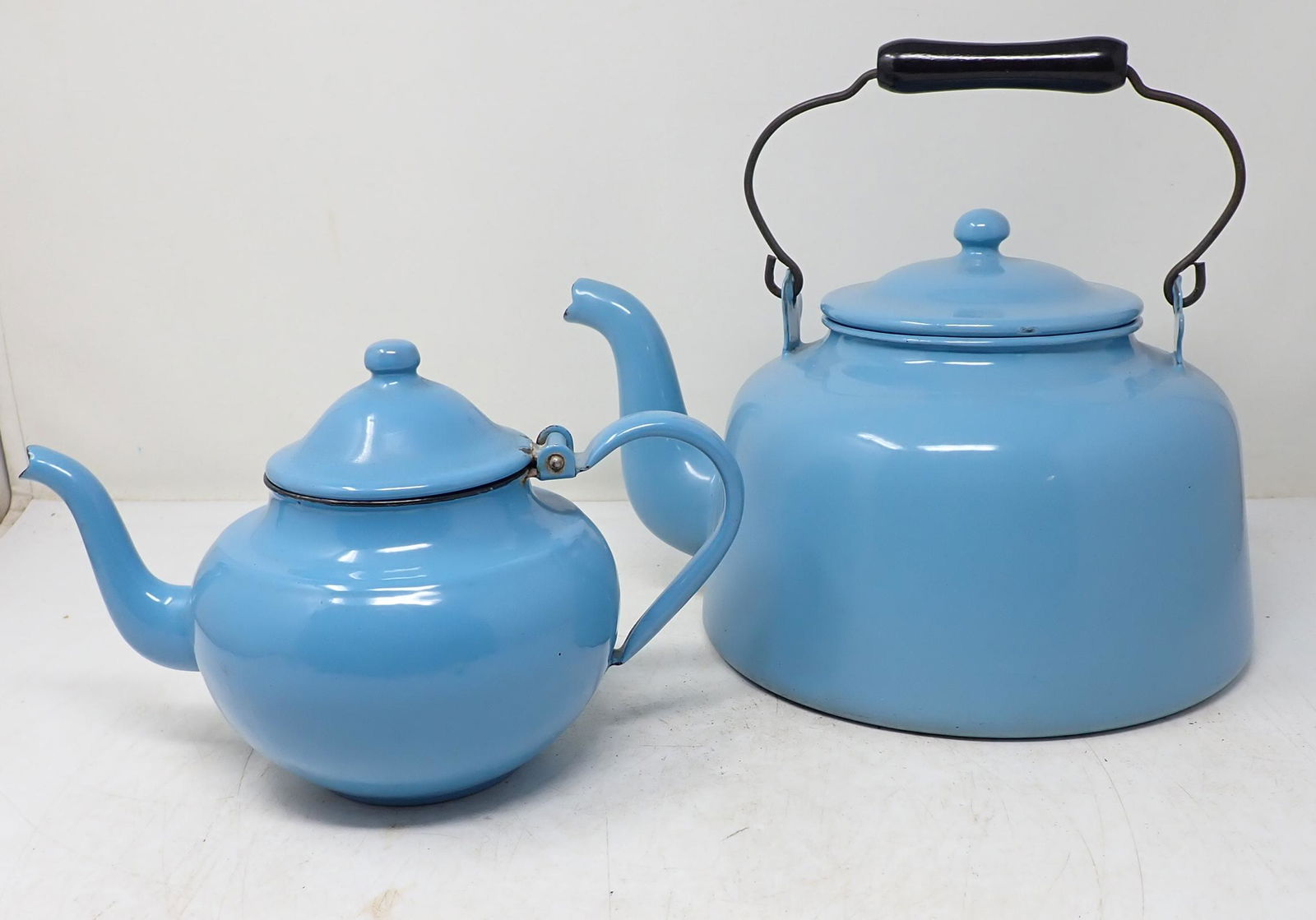 Blue Agateware Teapots (1 of 2)