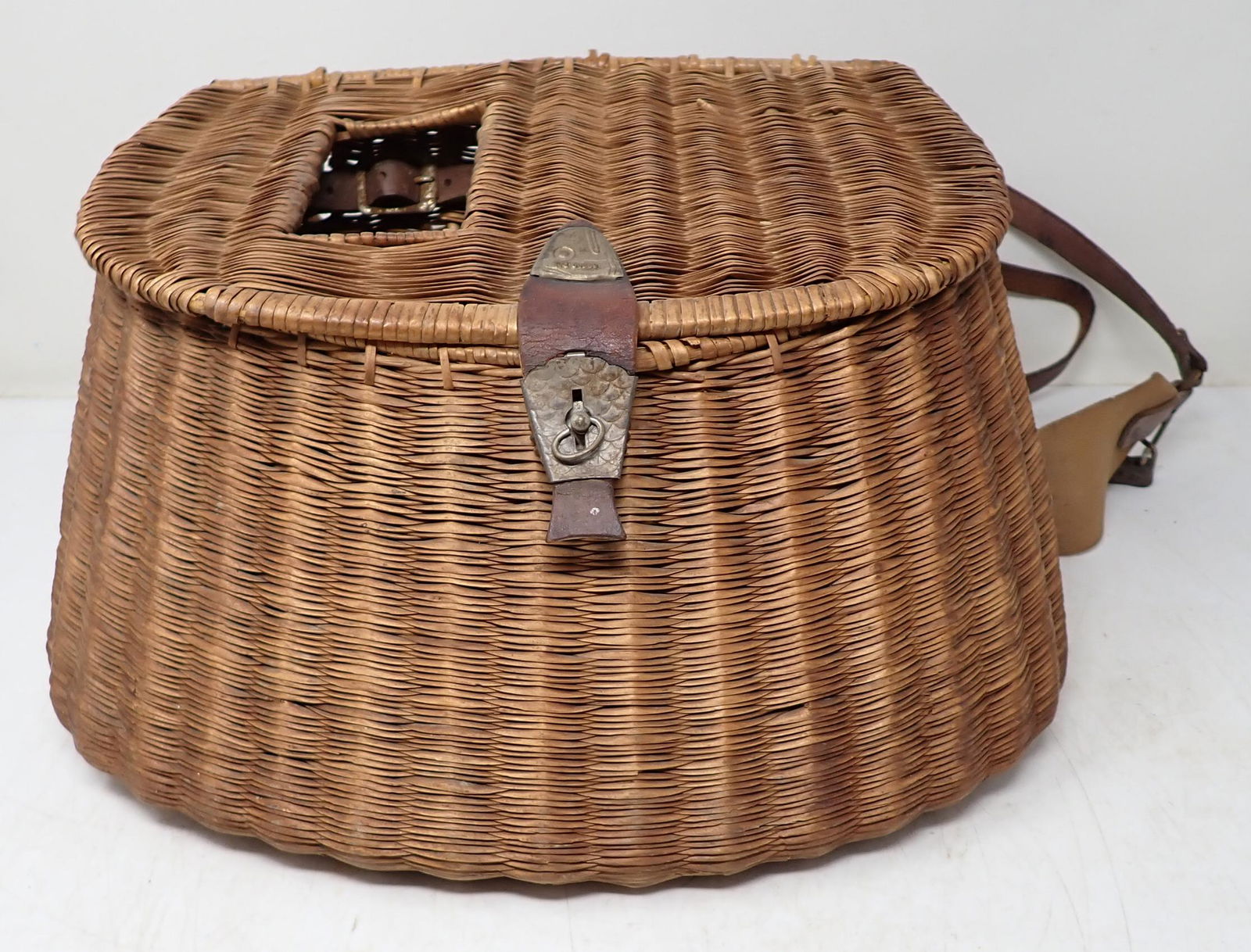 Antique Fish Basket w/ Leather & Tin Fish Latch (1 of 4)