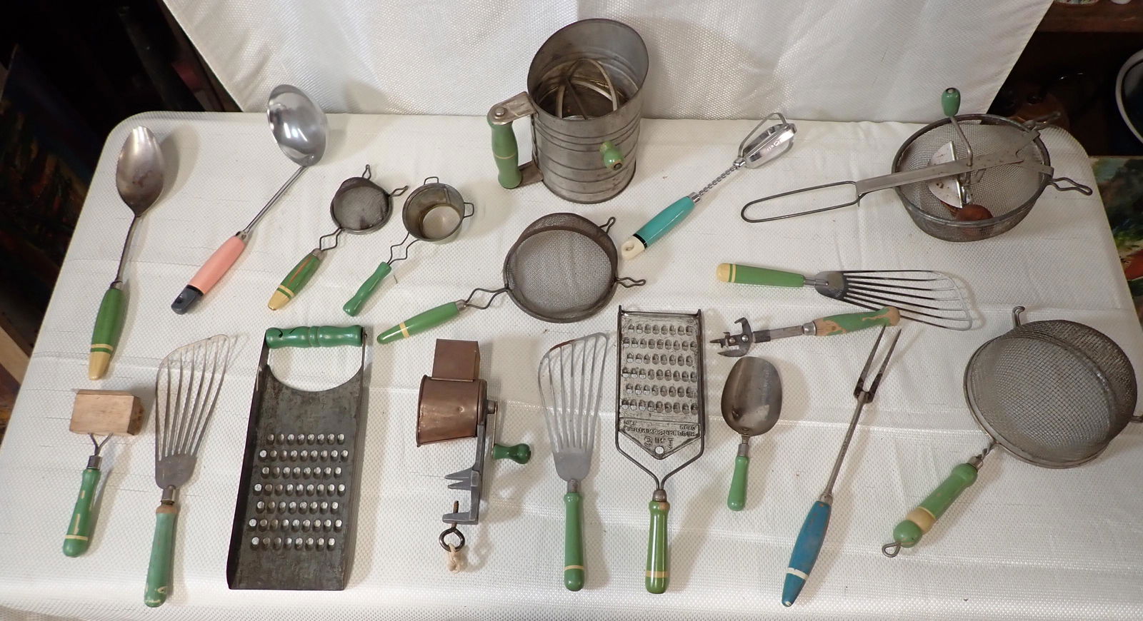 Vintage Kitchenware (1 of 5)