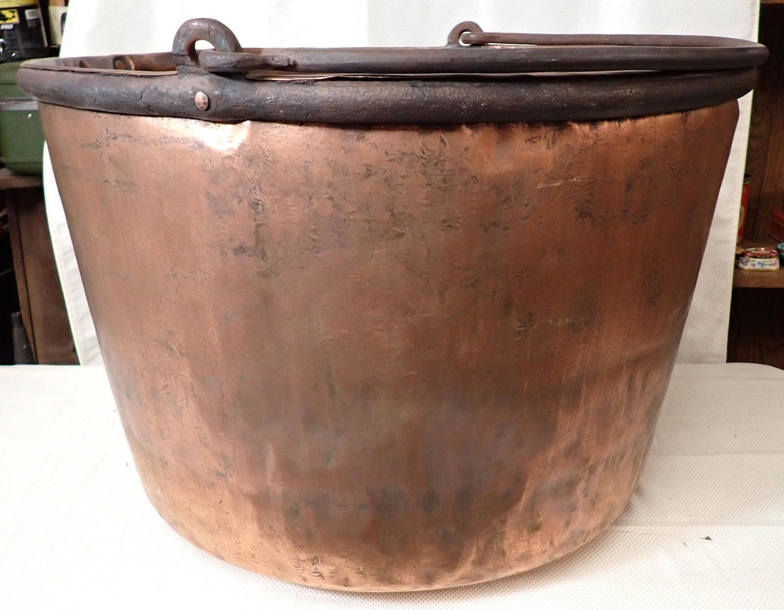 Copper Apple Butter Kettle & Worker: Kettle is apprx 25" in diameter and 17 3/4" tall. NO SHIPPING !