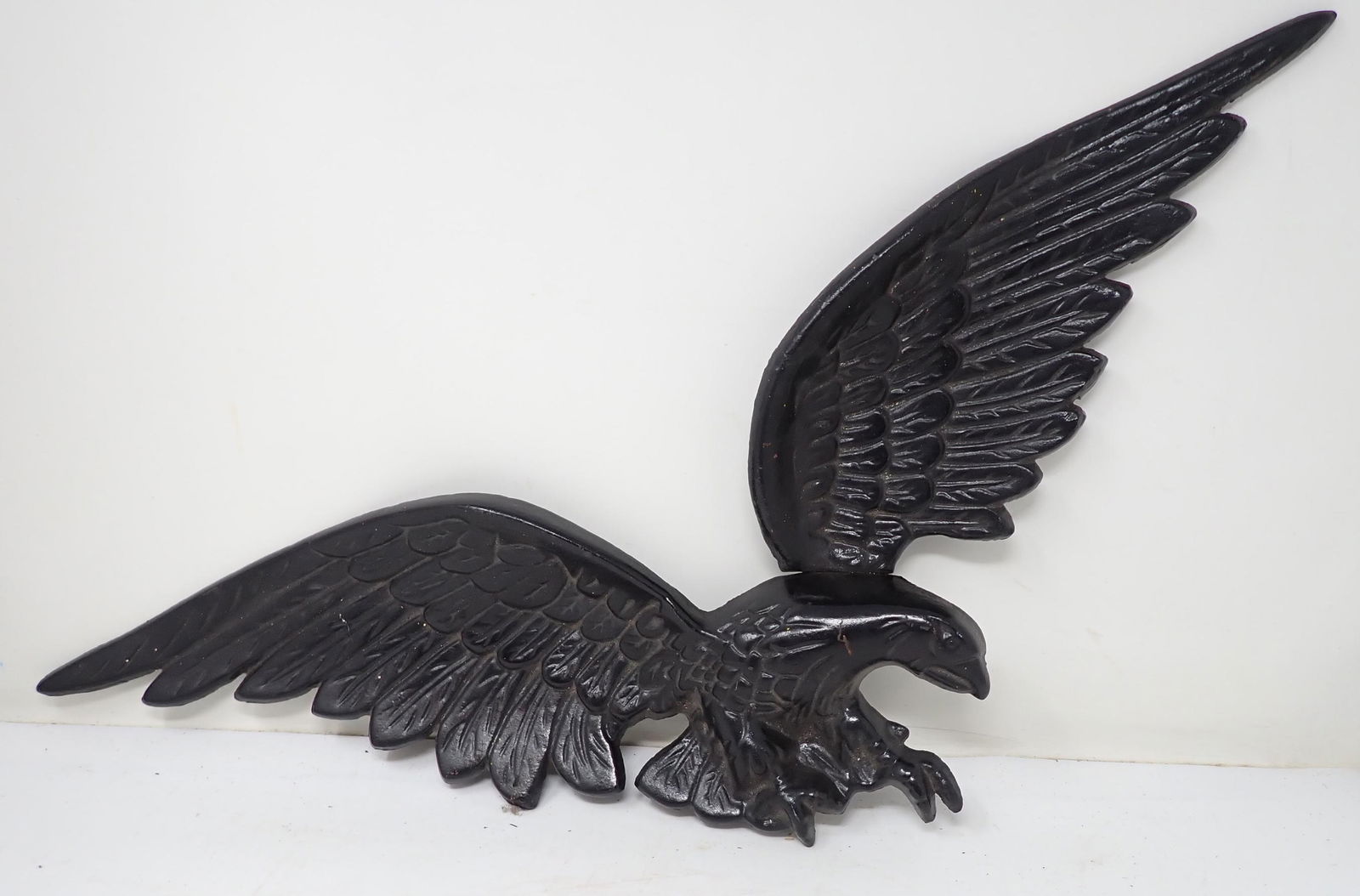 Cast Iron Eagle Wall Plaque (1 of 2)
