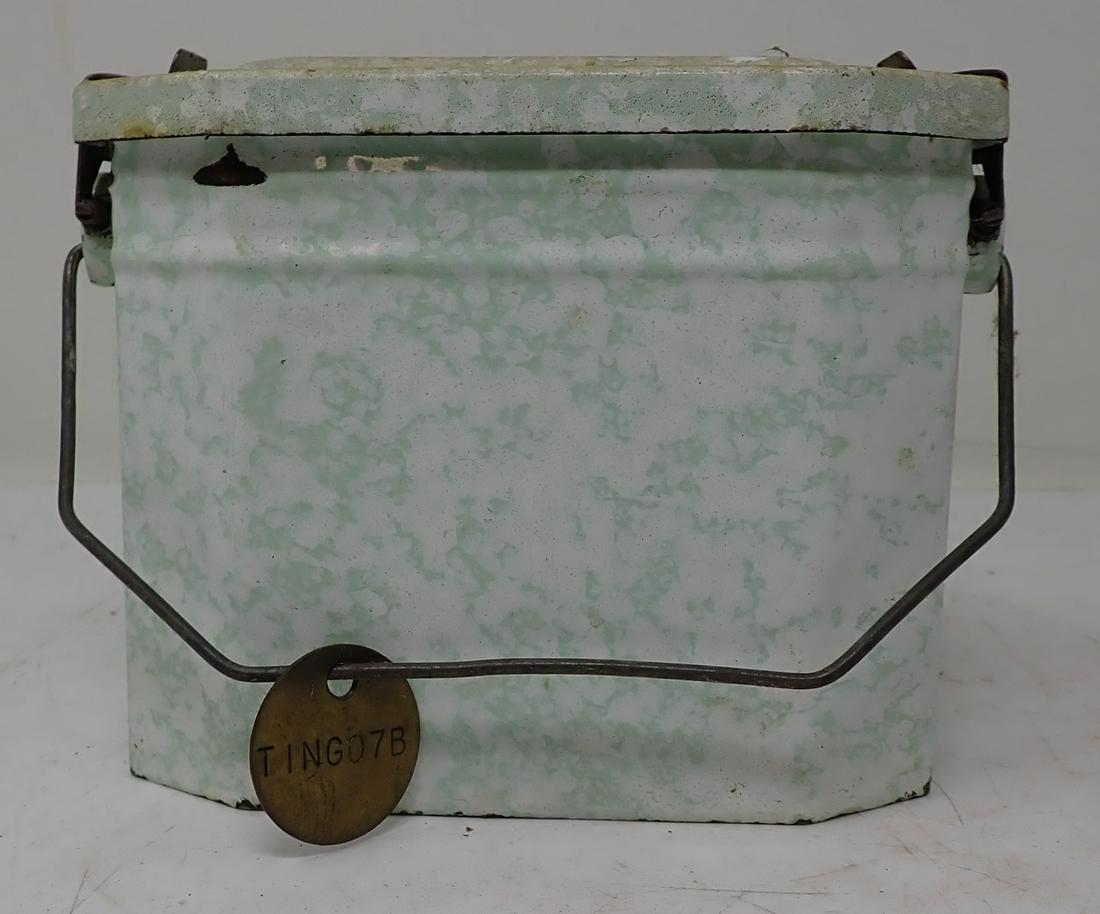 Agateware Lunch / Sandwich Box w/ Brass Tag: Approx 3 1/8" x 6" x 5" tall
