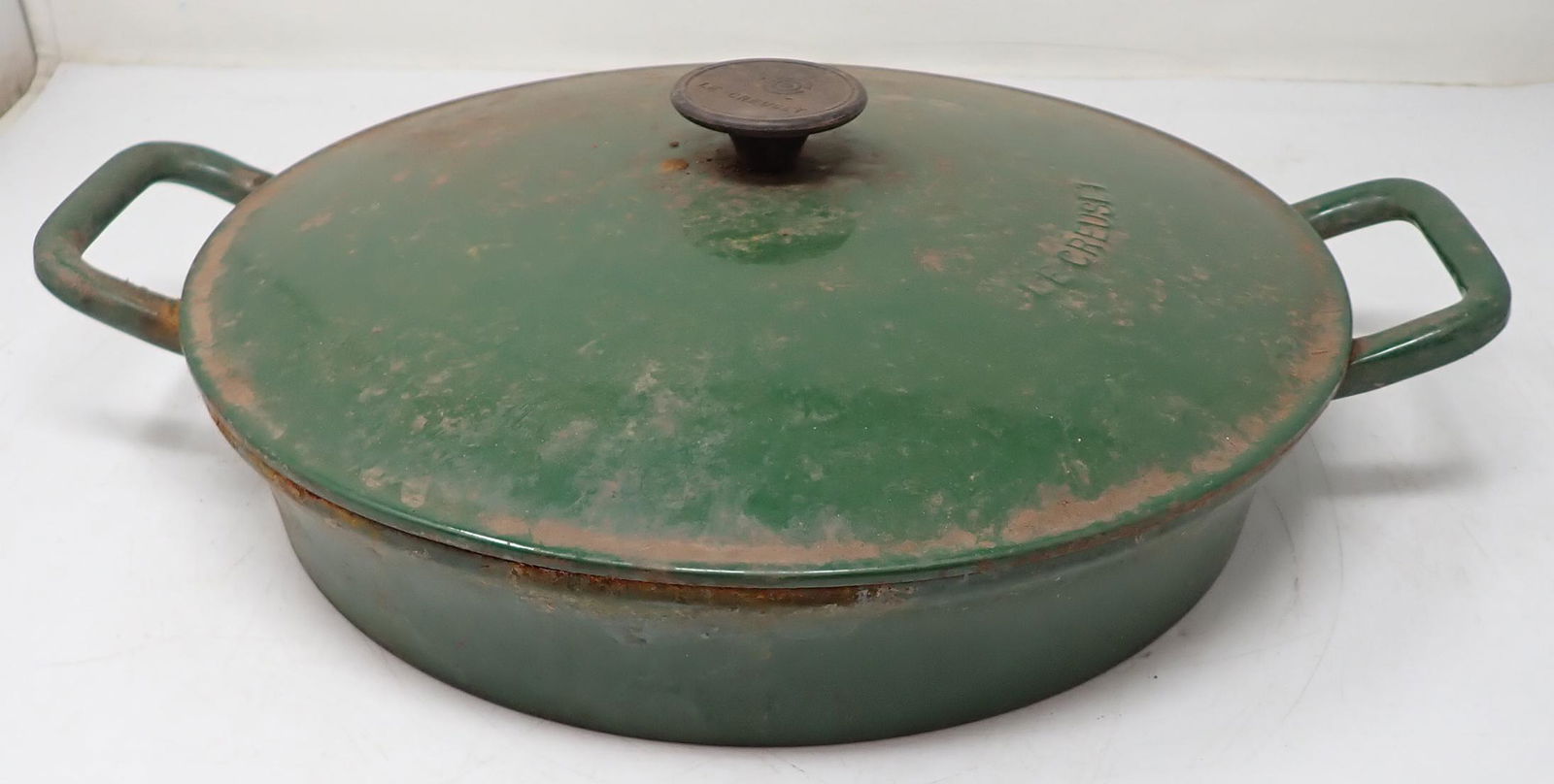 Le Creuset Cast Iron Enameled Pan (1 of 5)