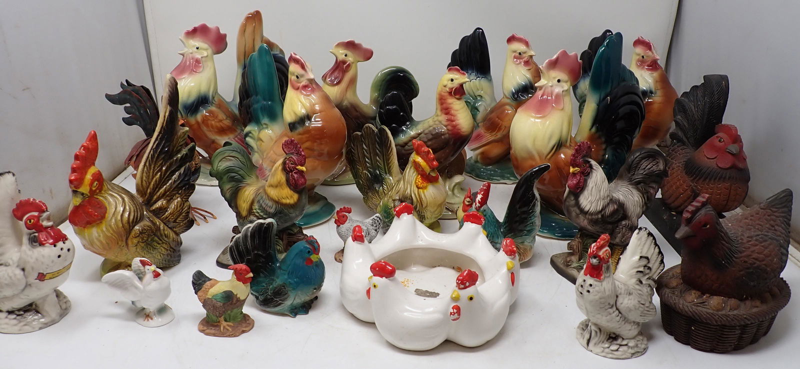 Large Lot of Chickens / Roosters (1 of 5)