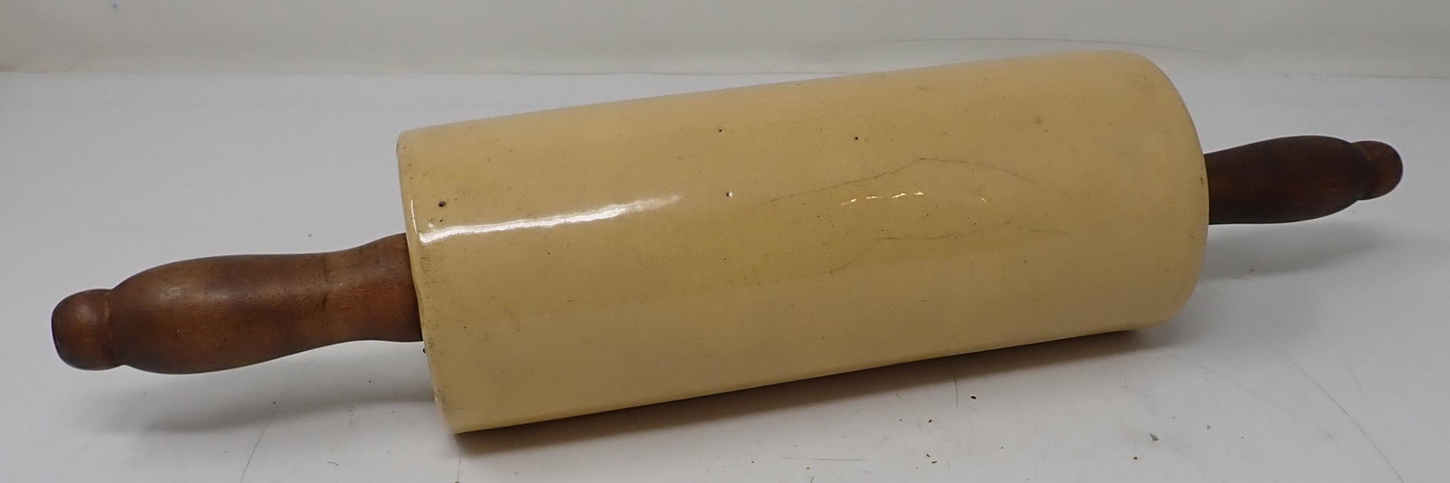 Yellow Ware Rolling Pin (1 of 2)