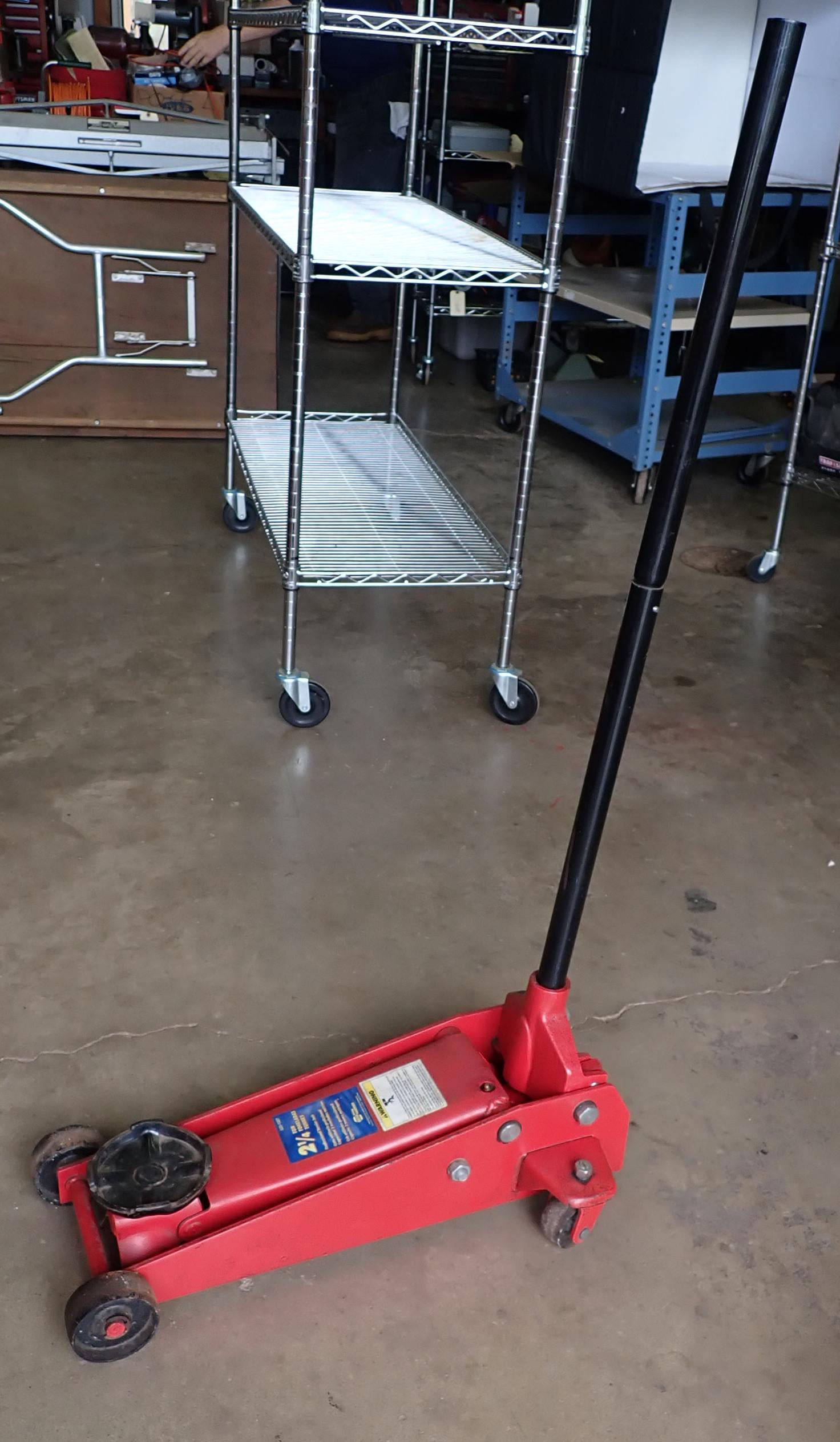 Napa 2 1/4 Ton Floor Jack: NO SHIPPING