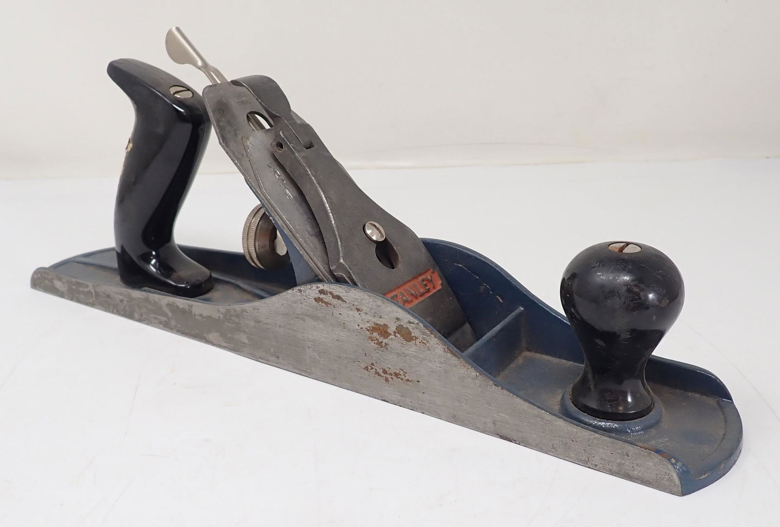 Stanley Smooth Bottom Plane: Approx 2 1/2" x 14"