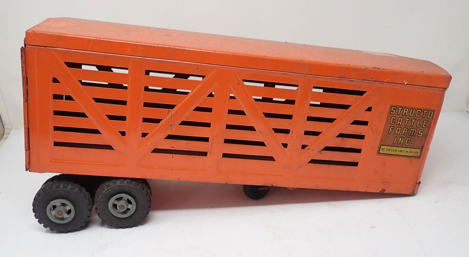 Structo Cattle Farms Trailer (1 of 6)