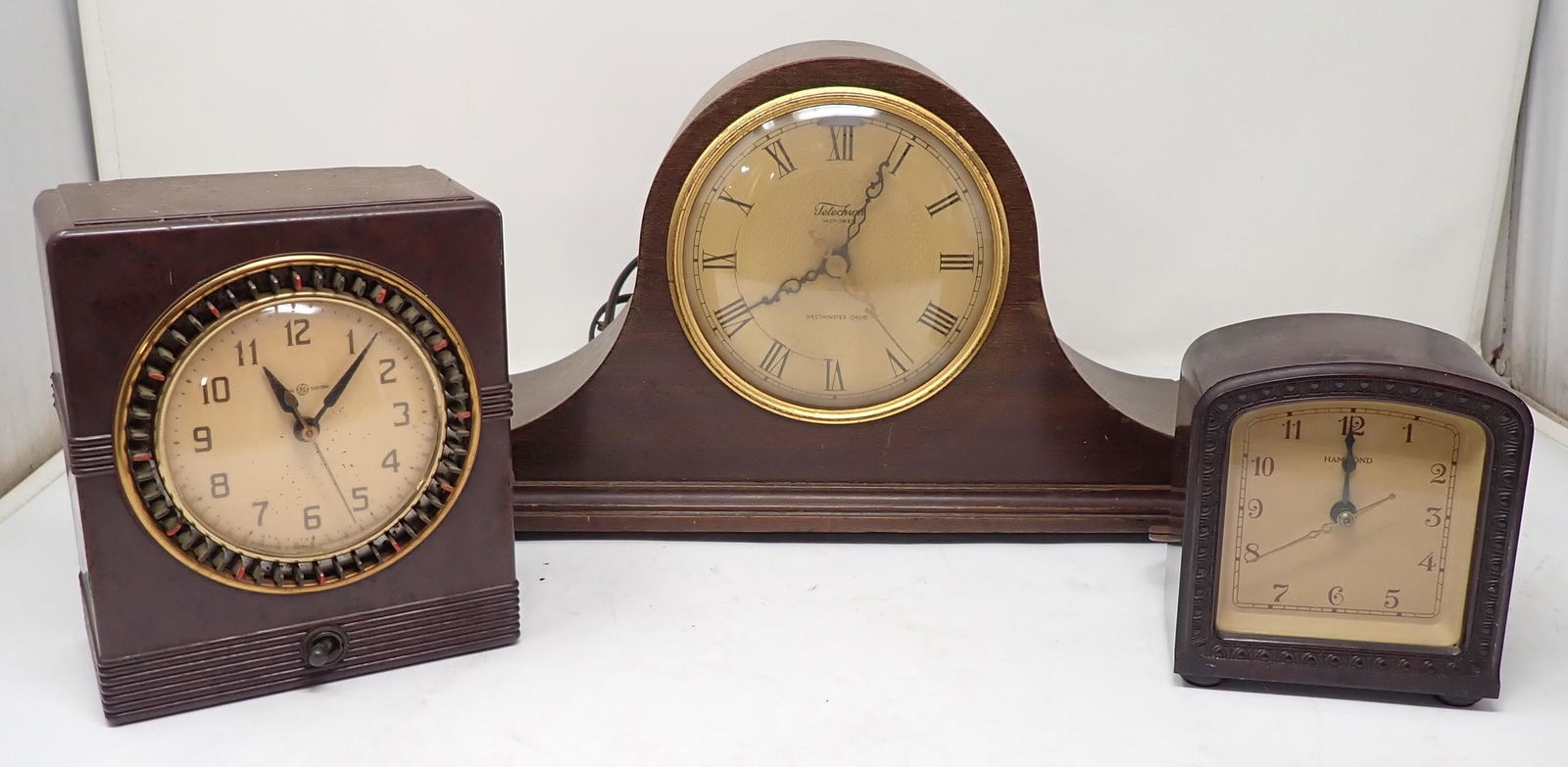 Hammond & Telechron Westminster Chime Clocks (1 of 3)