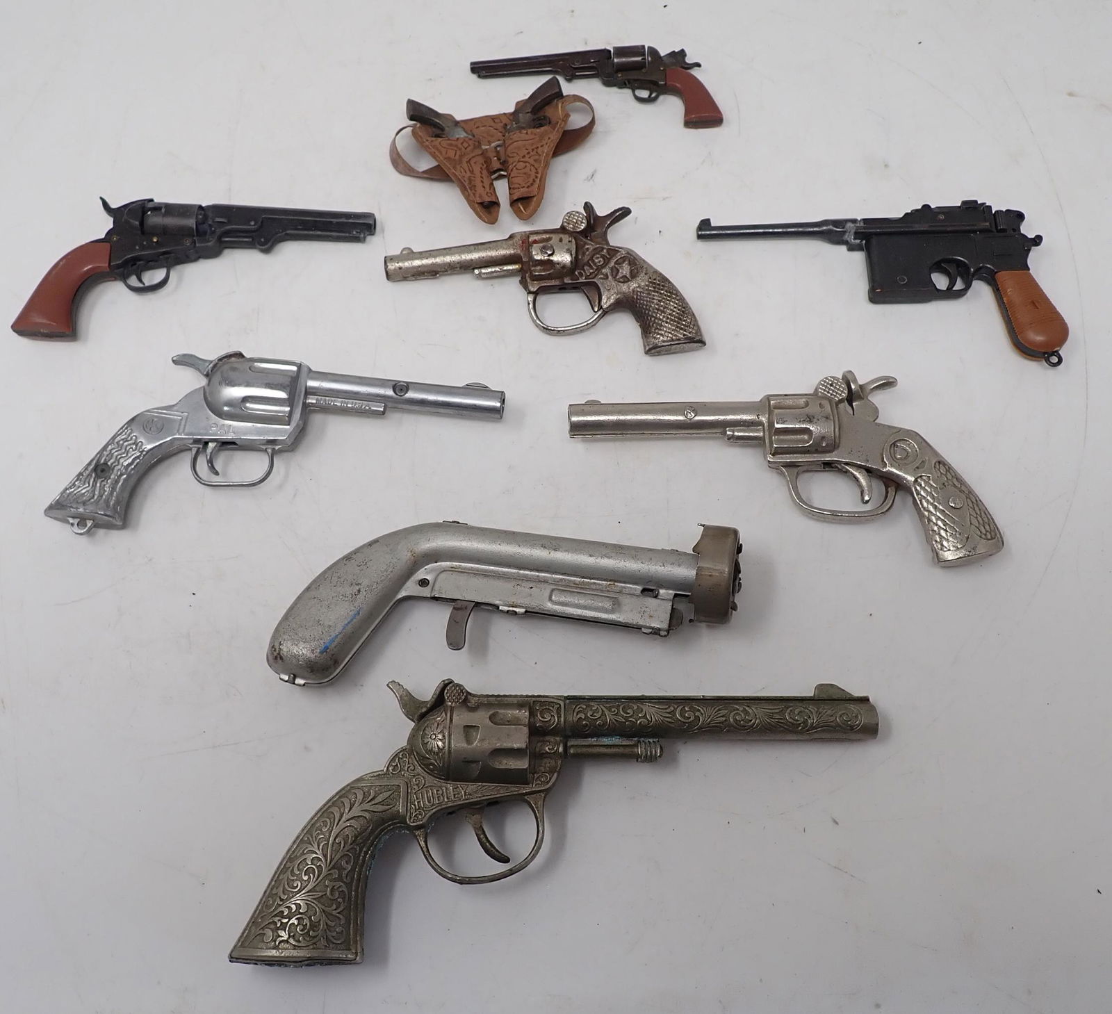 Daisy Hubley Misc Antique / Vintage Cap Guns (1 of 5)