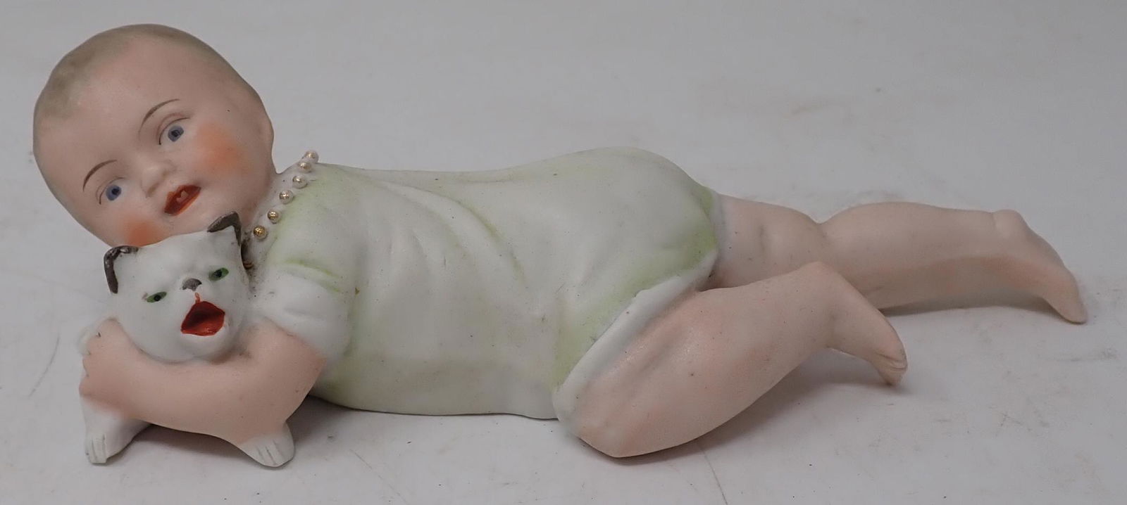 Bisque Crawling Baby with Cat: Approx 6 3/4" long