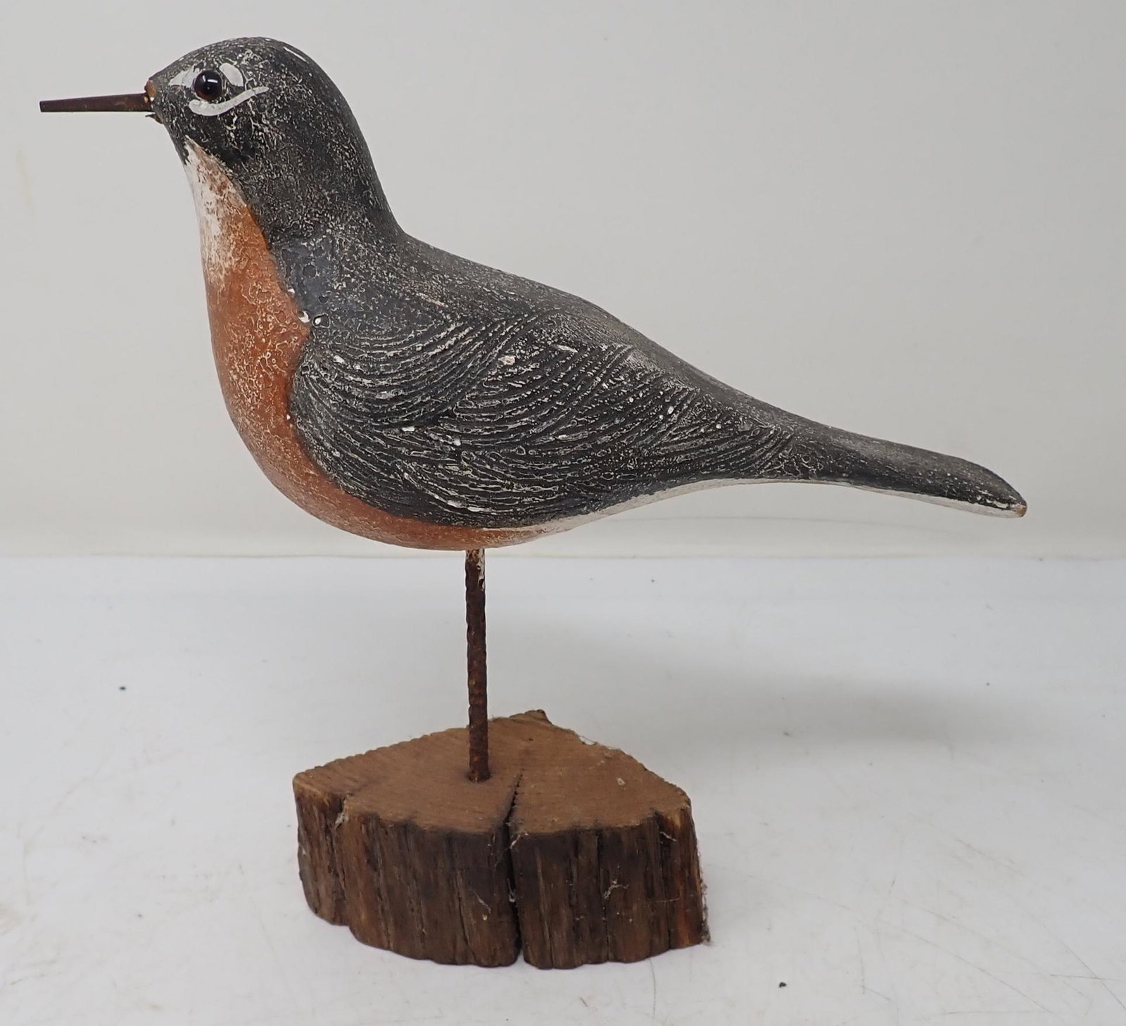 1987 Richard Morgan Bird Carving: Approx 7 3/4" long and 8 1/2" tall