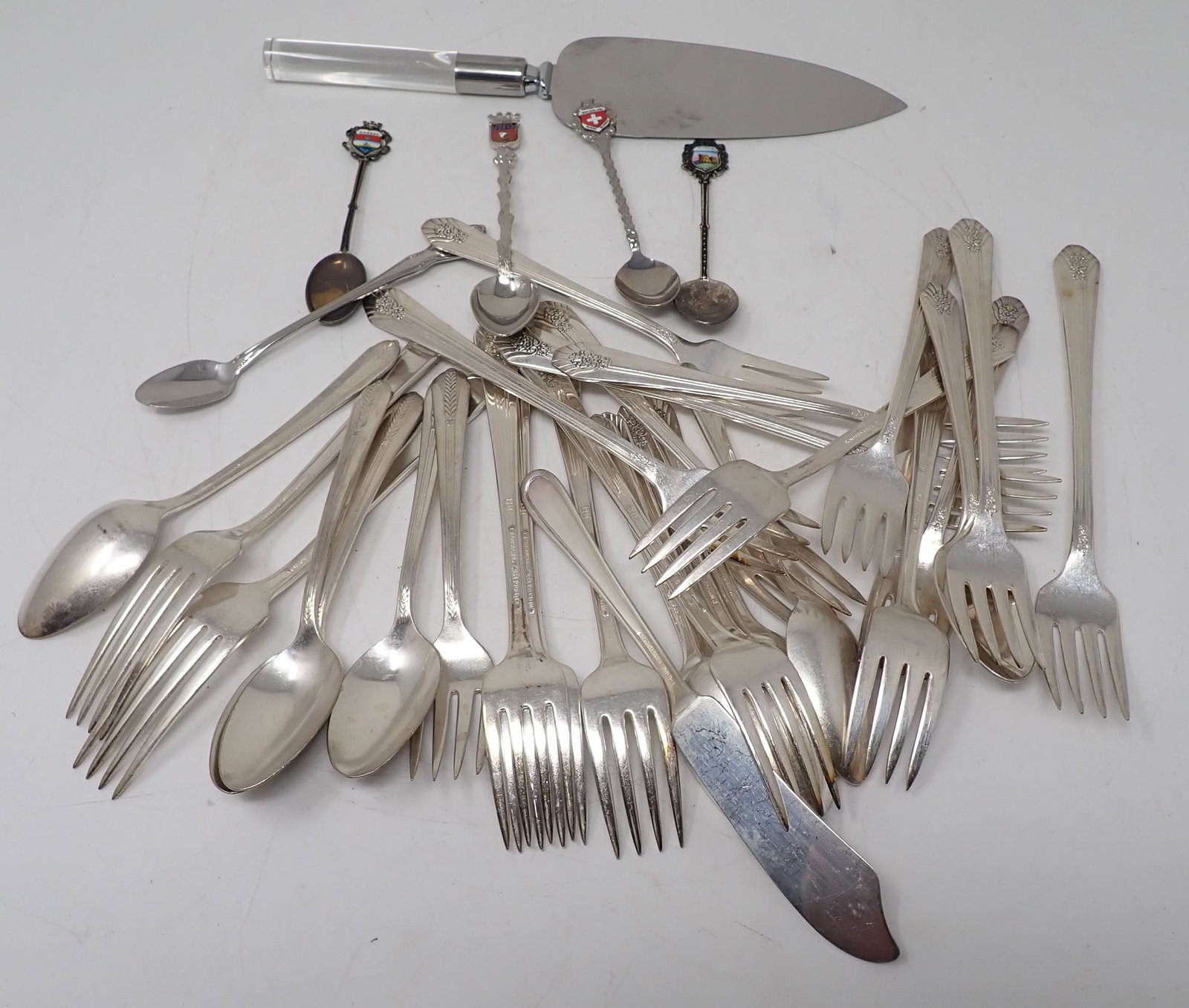 Rogers Silver Plate Collector Spoons & Misc (1 of 2)
