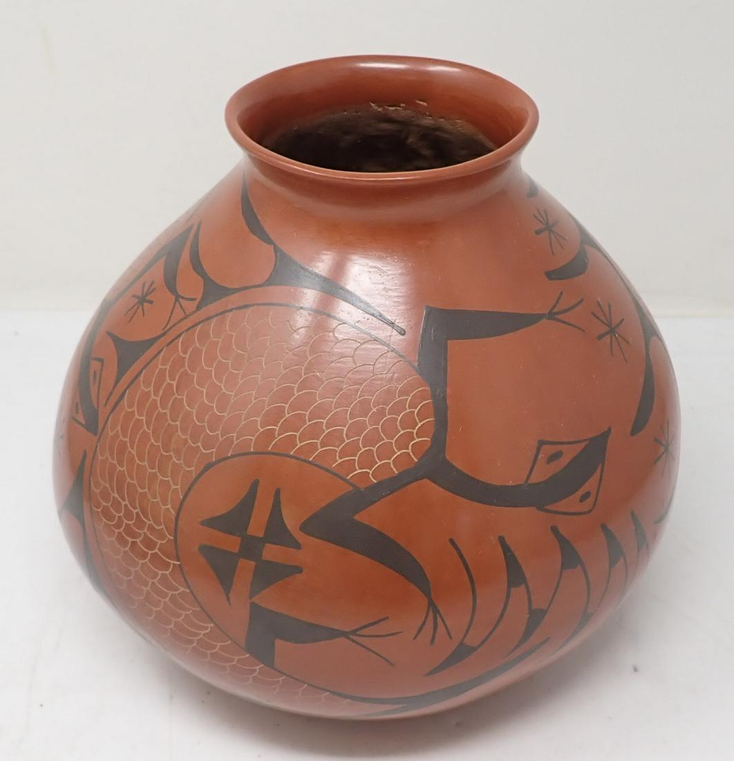 Gonzalez Signed Mata Ortiz Olla Pot (1 of 8)