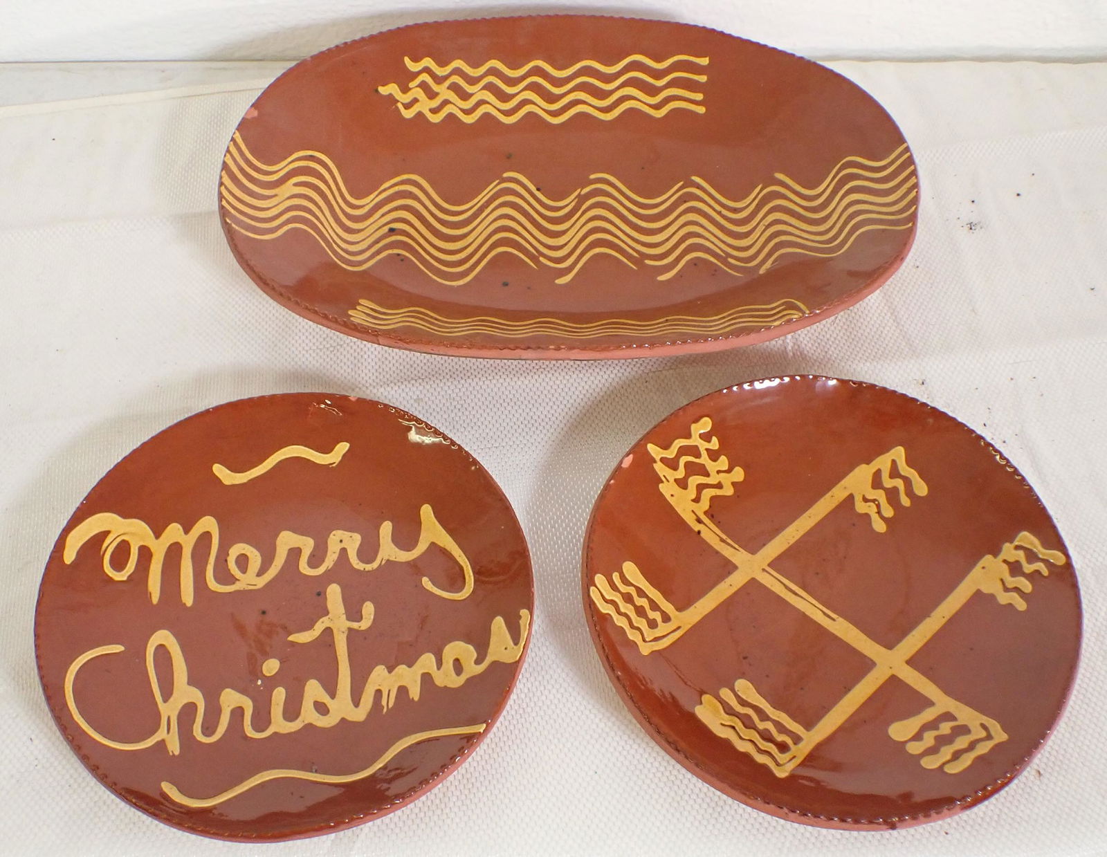 Redware Loaf Pan & Pie Plates (1 of 2)