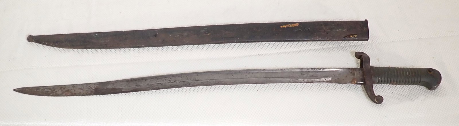 Paul D Luneschloss Civil War Sword / Bayonet: Civil War NCO Sword is approx 27 1/2" long and blade is 1 1/16" wide ( at widest point). Also includes scabbard.