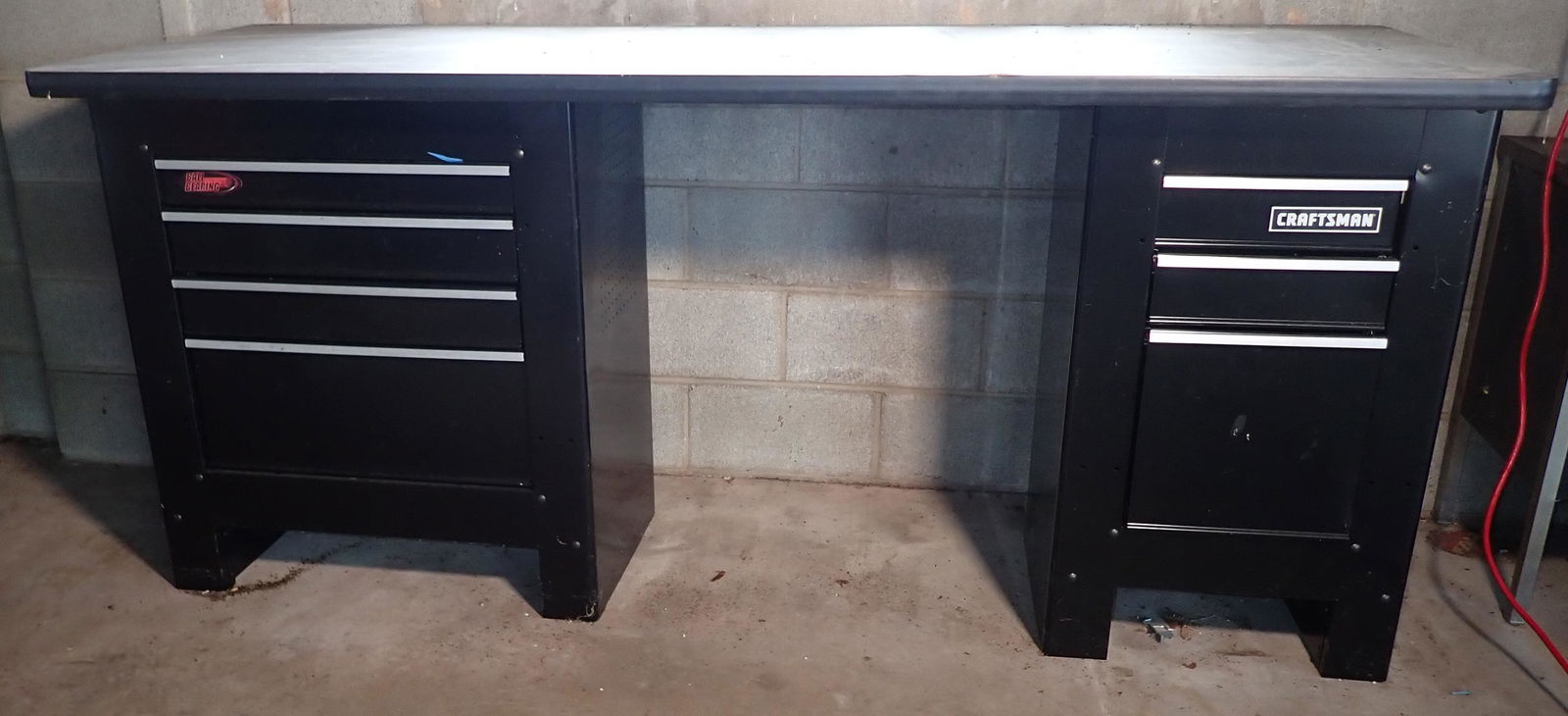 Craftsman Workbench / Tool Chest (1 of 4)