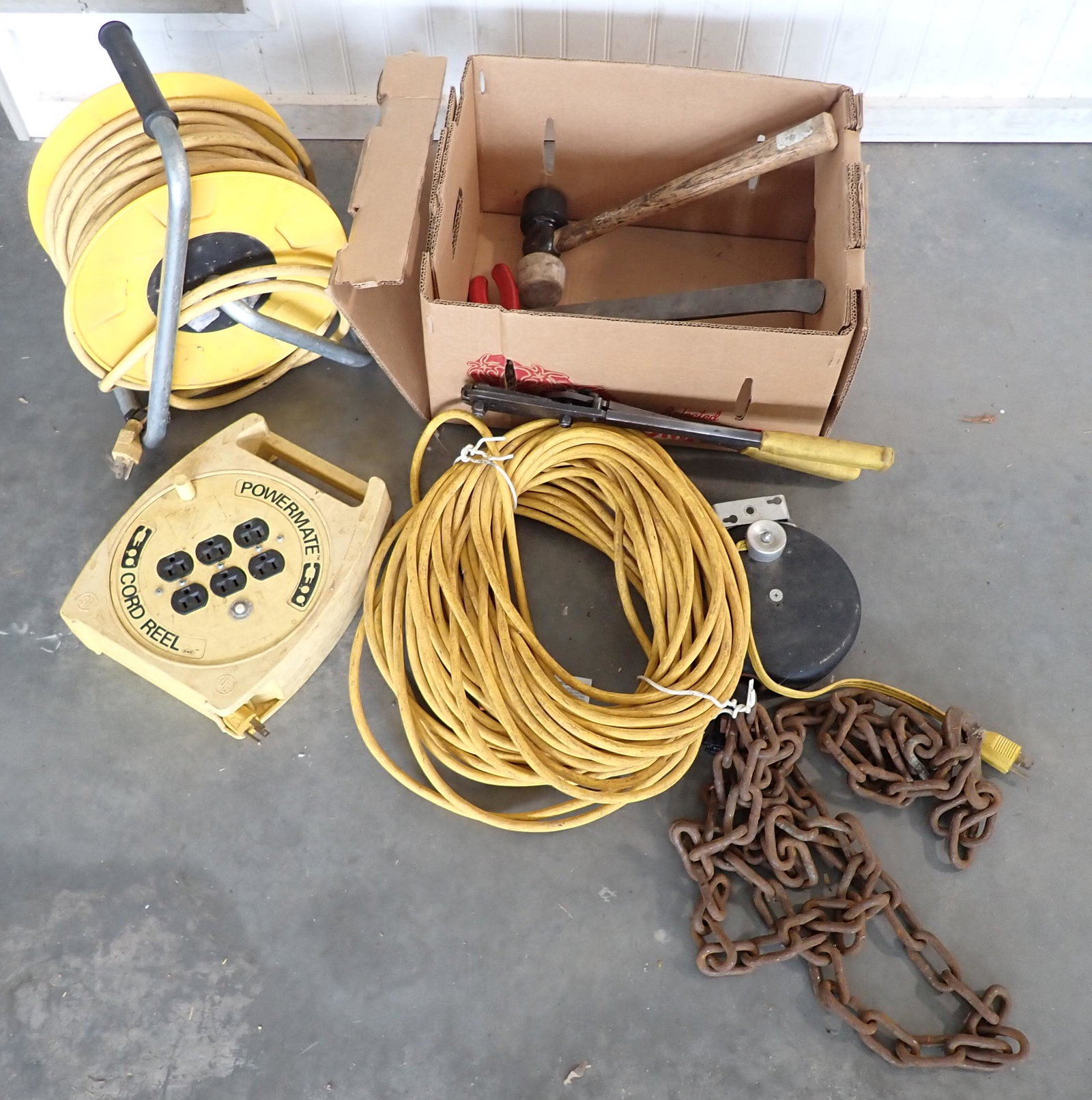 Extension Cords Chain Mallet Stanley Wire Cutters (1 of 3)