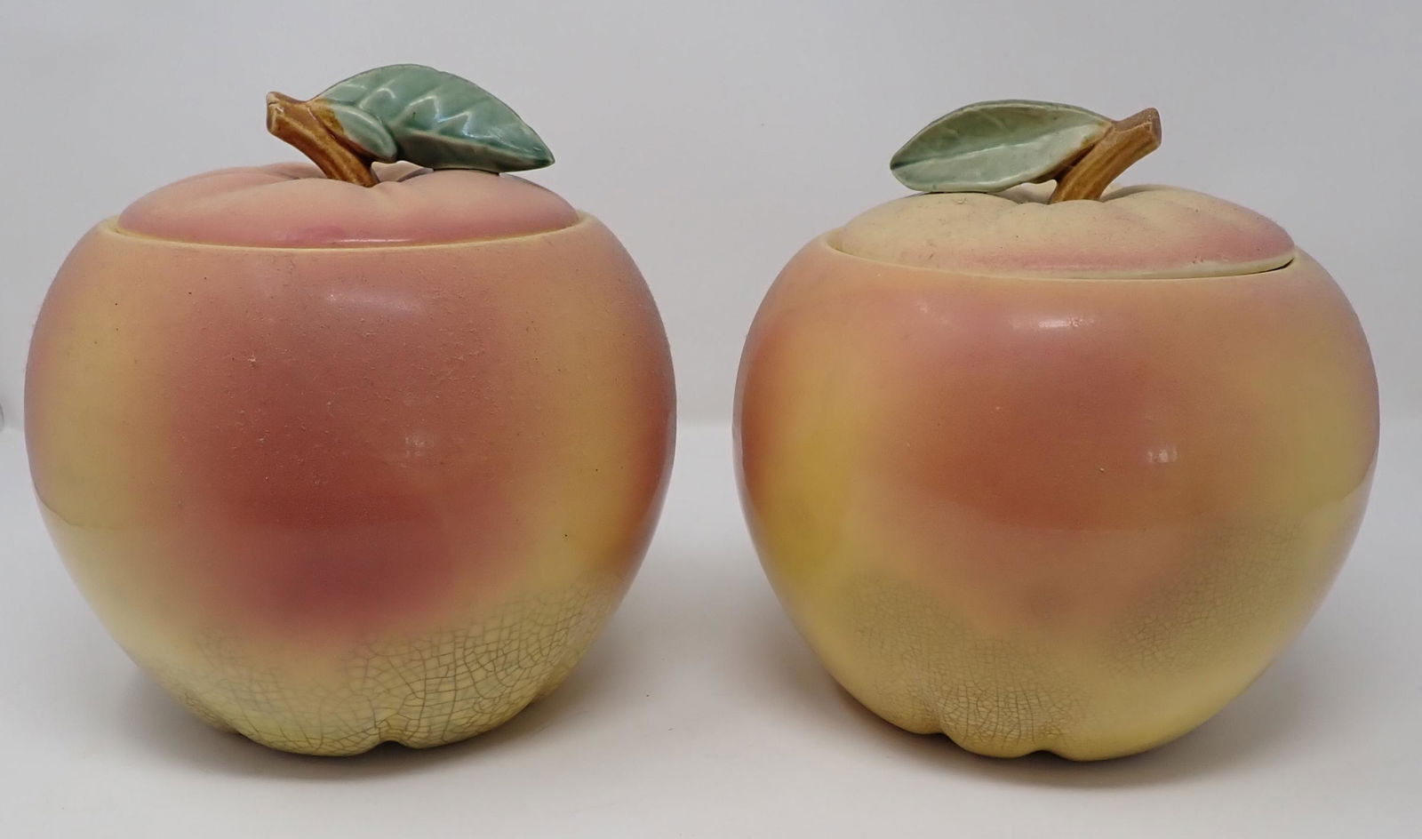 2 Apple Cookie Jars (1 of 3)