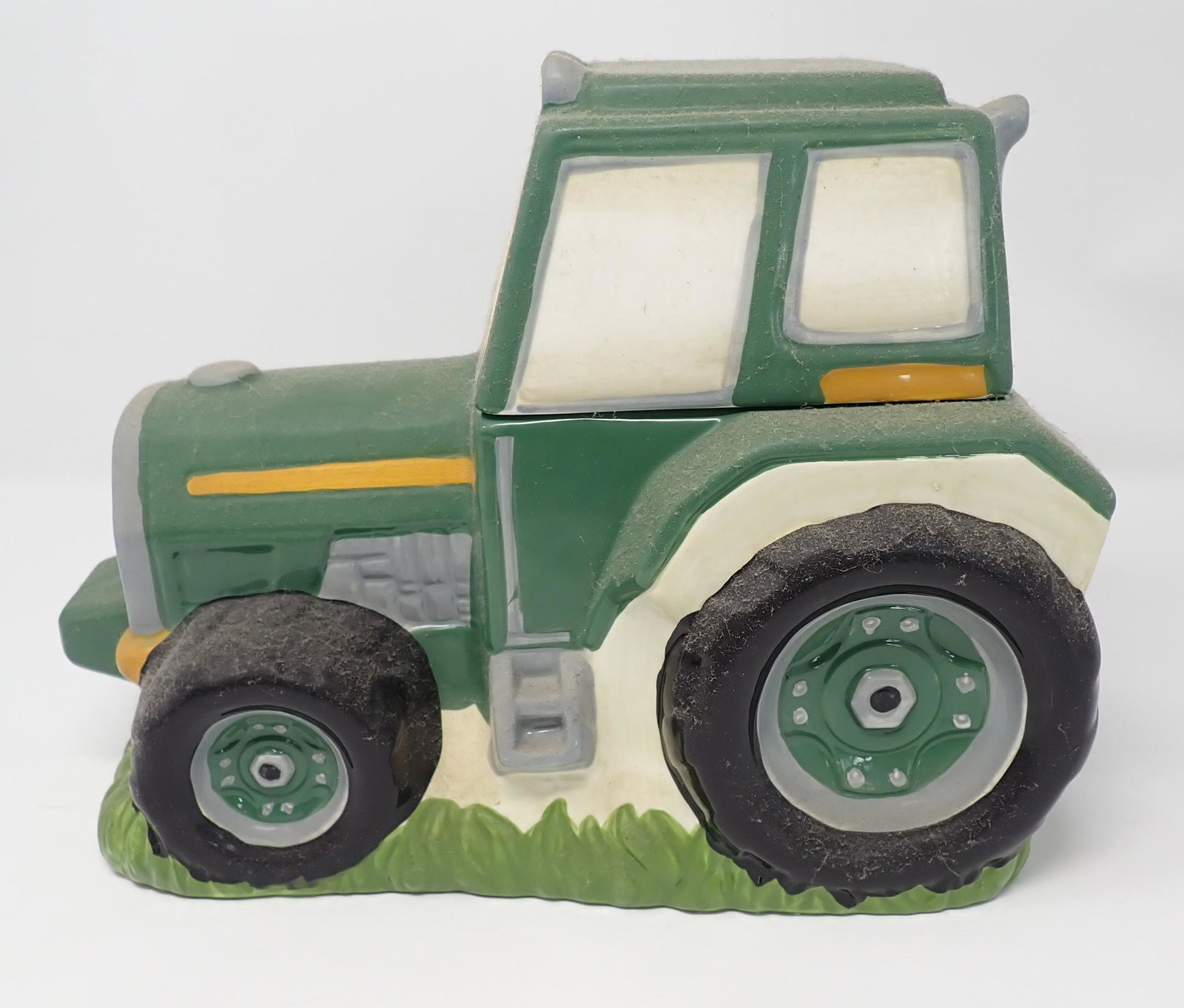 Farm Tractor Cookie Jar (1 of 2)
