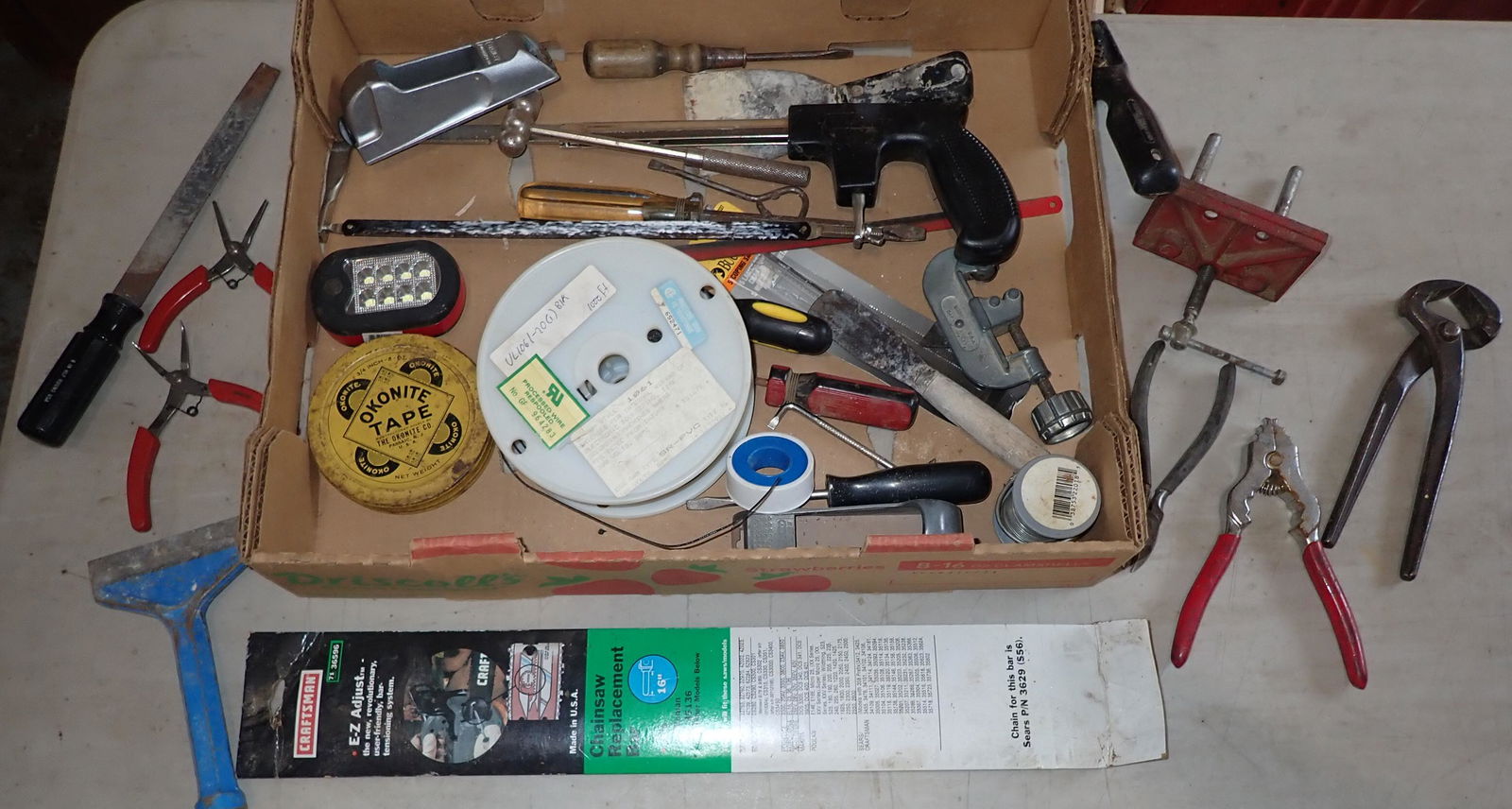 Craftsman Chainsaw Bar Table Tool Contents (1 of 5)