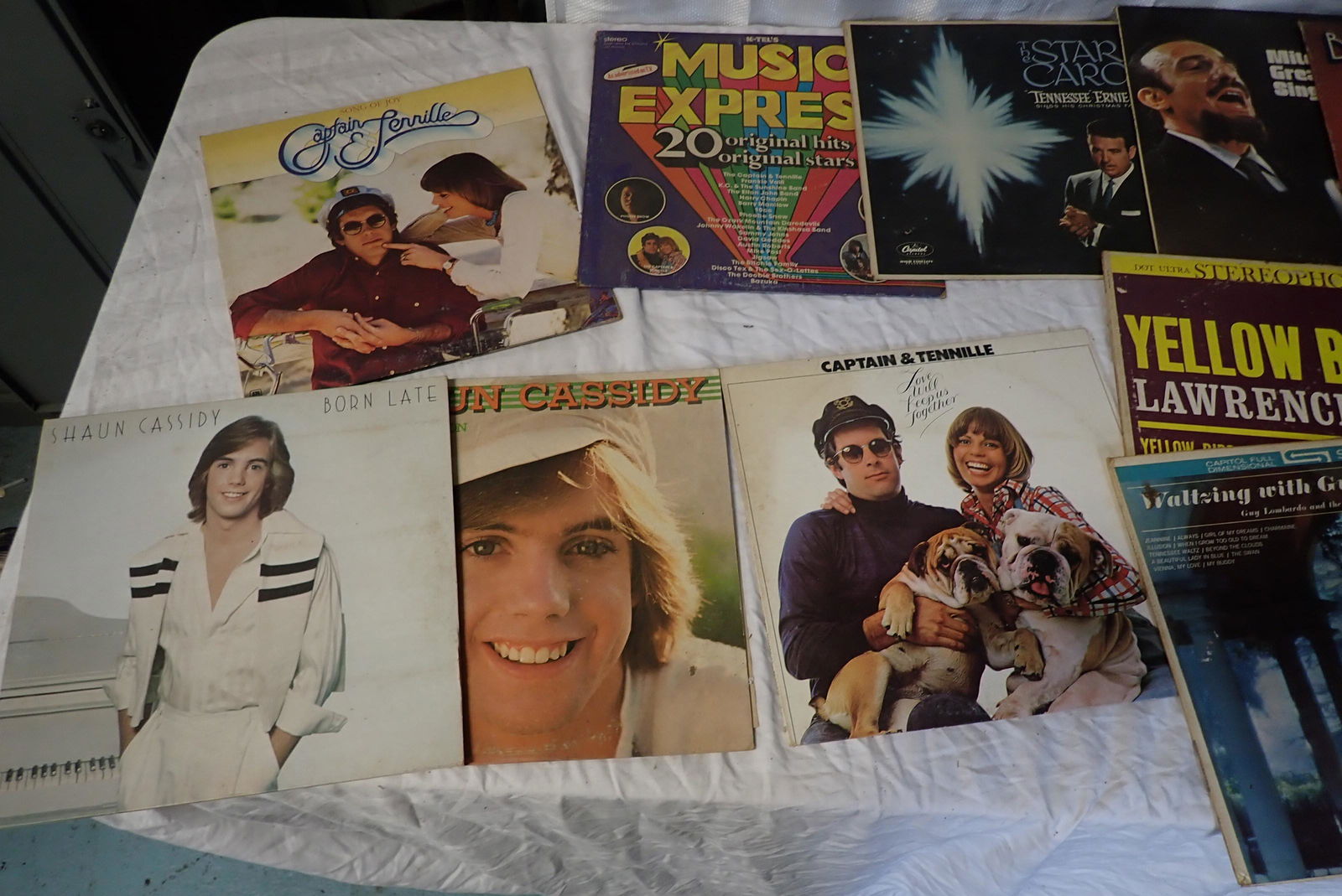 Lot of Misc Record Albums (1 of 2)