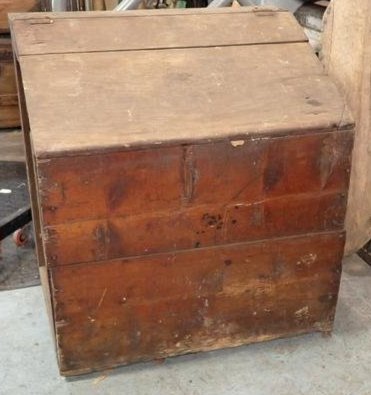 Primitive Feedbox (1 of 7)