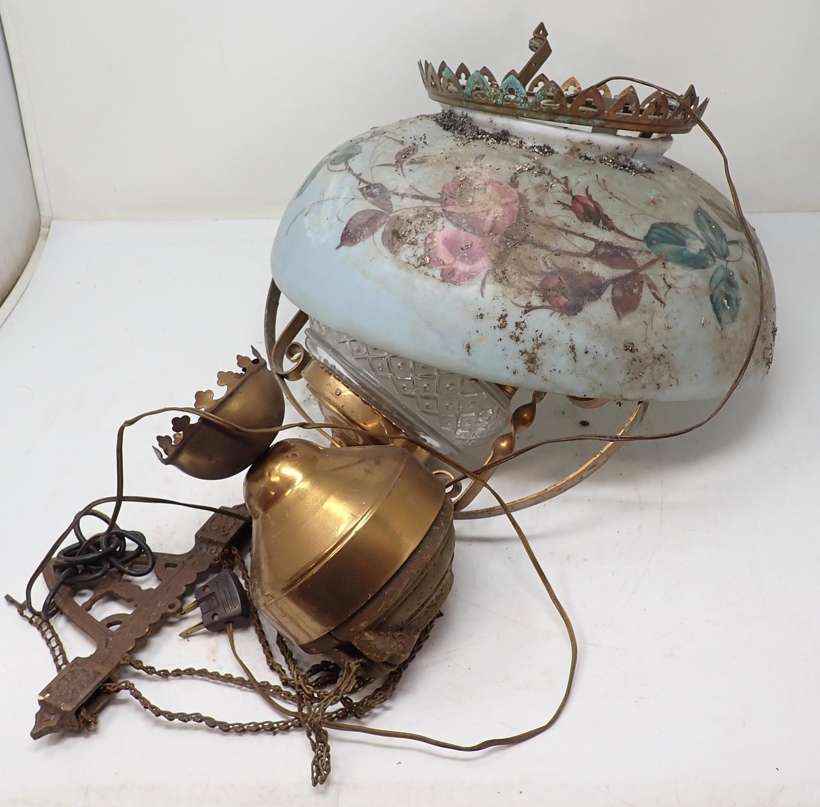 Antique Pull Down Lamp w/ Hand Painted Shade: Shade is approx 13 3/4" in diameter. NO SHIPPING !