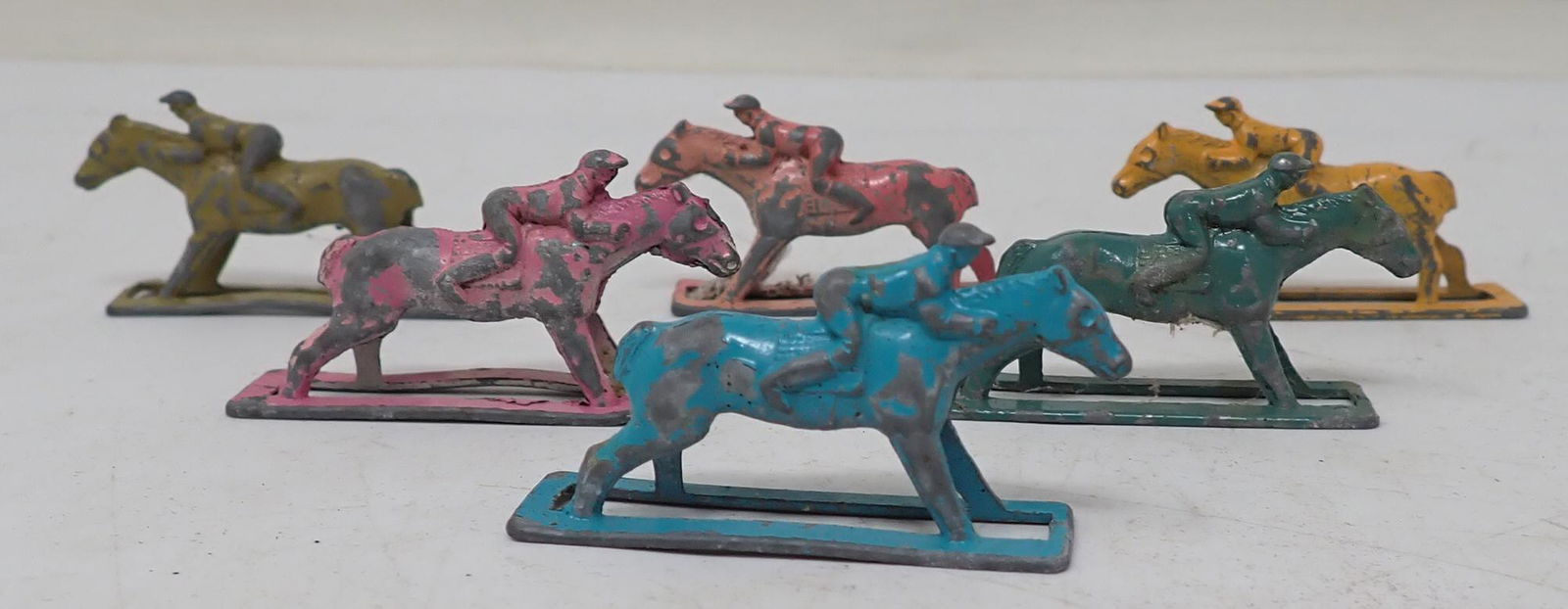 6 Lead Horse Racing Toy Parts: Approx 1 5/8" long